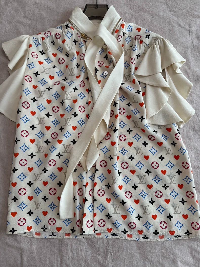Other Louis Vuitton Color full print shirt Size XS / US 0-2 / IT 36-38 - 1 Thumbnail