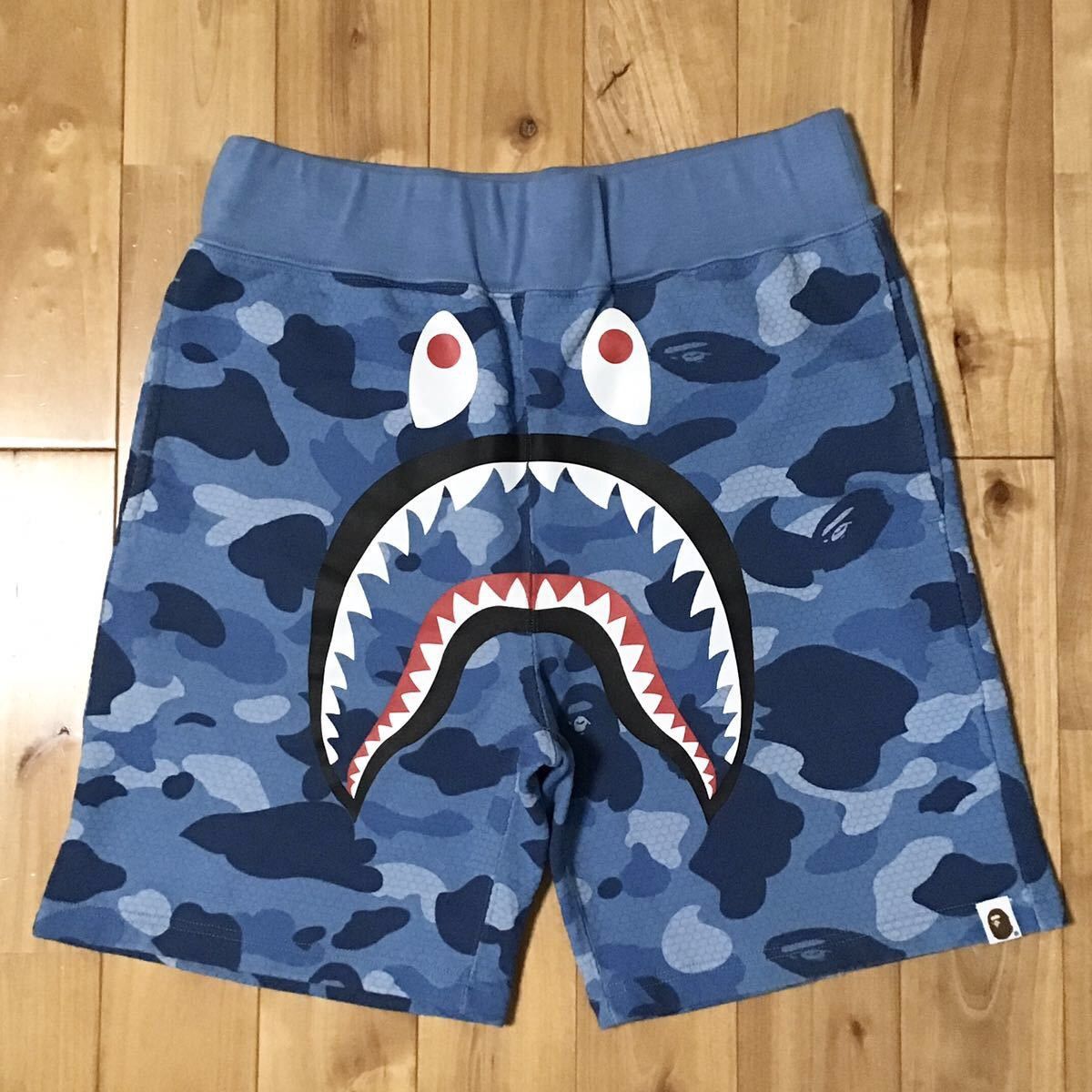BAPE HONEYCOMB camo shark sweat shorts a bathing ape ☆size S