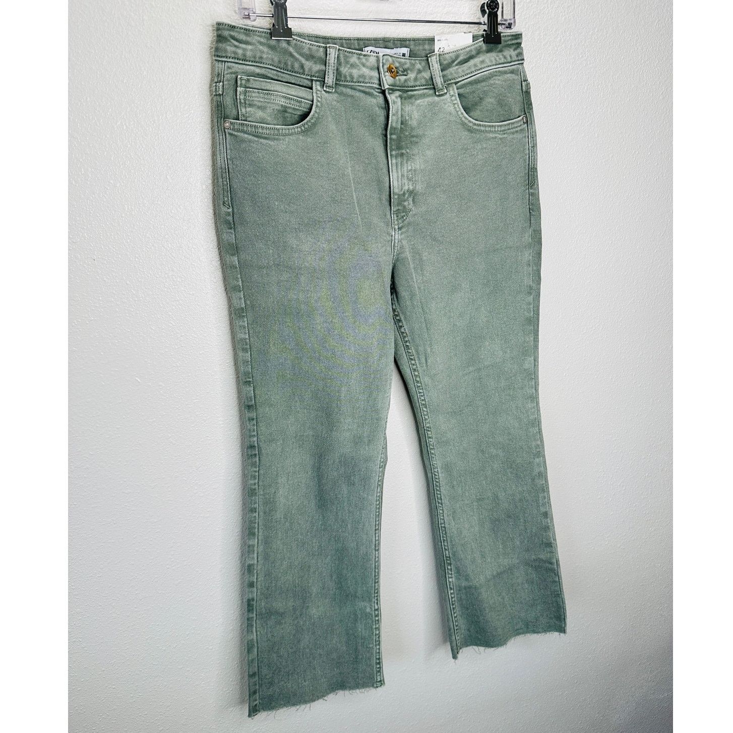 Zara NWT Zara Olive Mini Flare High Rise Flare Leg Ankle Jean 10 Size 32" / US 10 / IT 46 - 3 Thumbnail