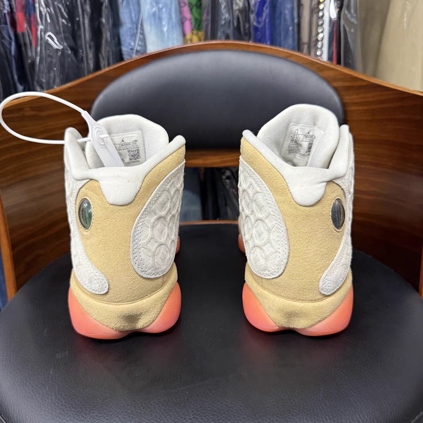 Jordan Brand Air Jordan 13 Basketball Shoes K15 Size US 7.5 / EU 40-41 - 3 Thumbnail