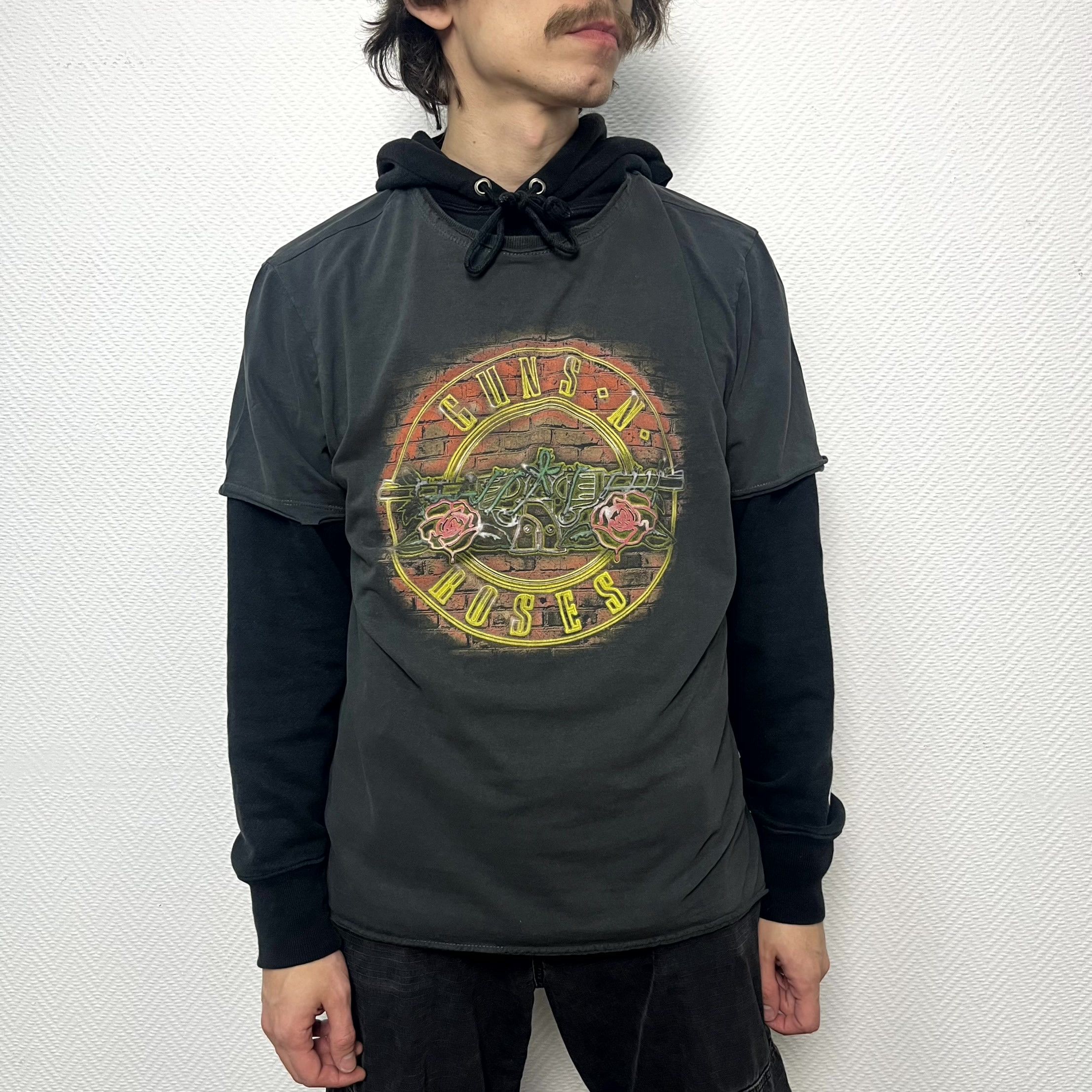 Guns N' Roses Guns N Roses T-Shirt Vintage Rock Band Black Music Size XL Size US XL / EU 56 / 4 - 5 Thumbnail