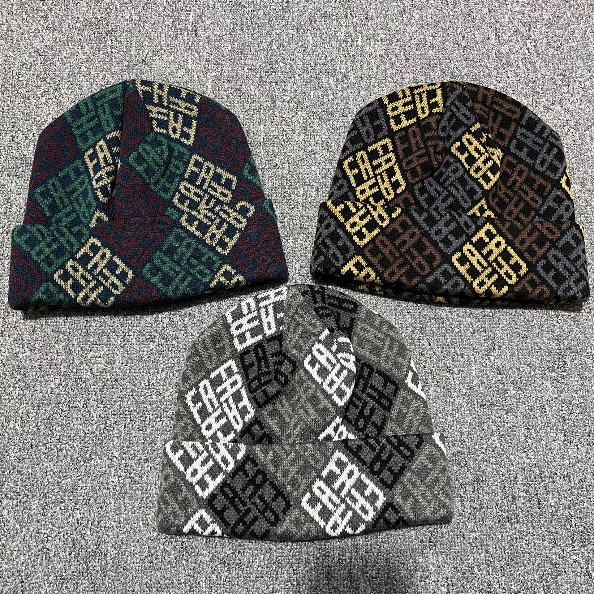 Fucking Awesome Fucking Awesome Old Money Style Knitted Beanie。 Q7 Size ONE SIZE - 1 Thumbnail