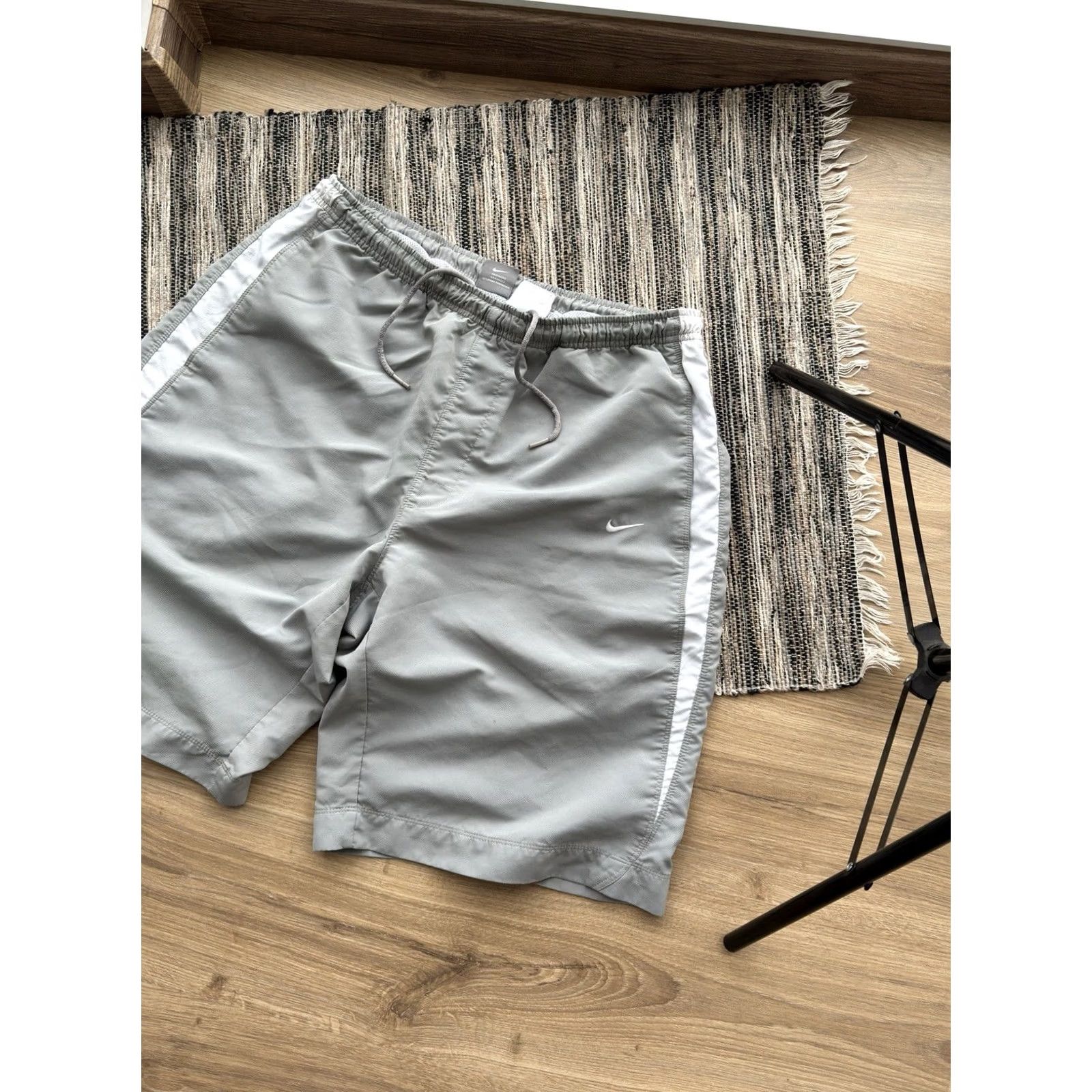 Nike Nike Vintage nylon track shorts L gray 90s Retro Sports Cargo Men Size US 33 - 2 Thumbnail