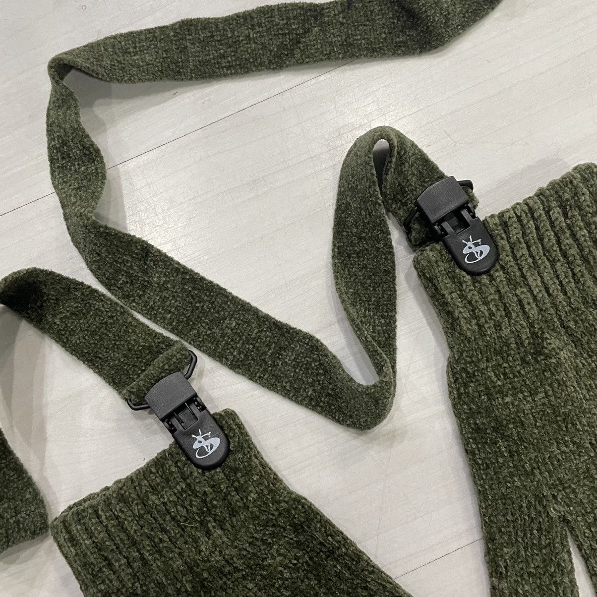 Yardsale - Chenille Gloves Green, Men's — image 2 of 6