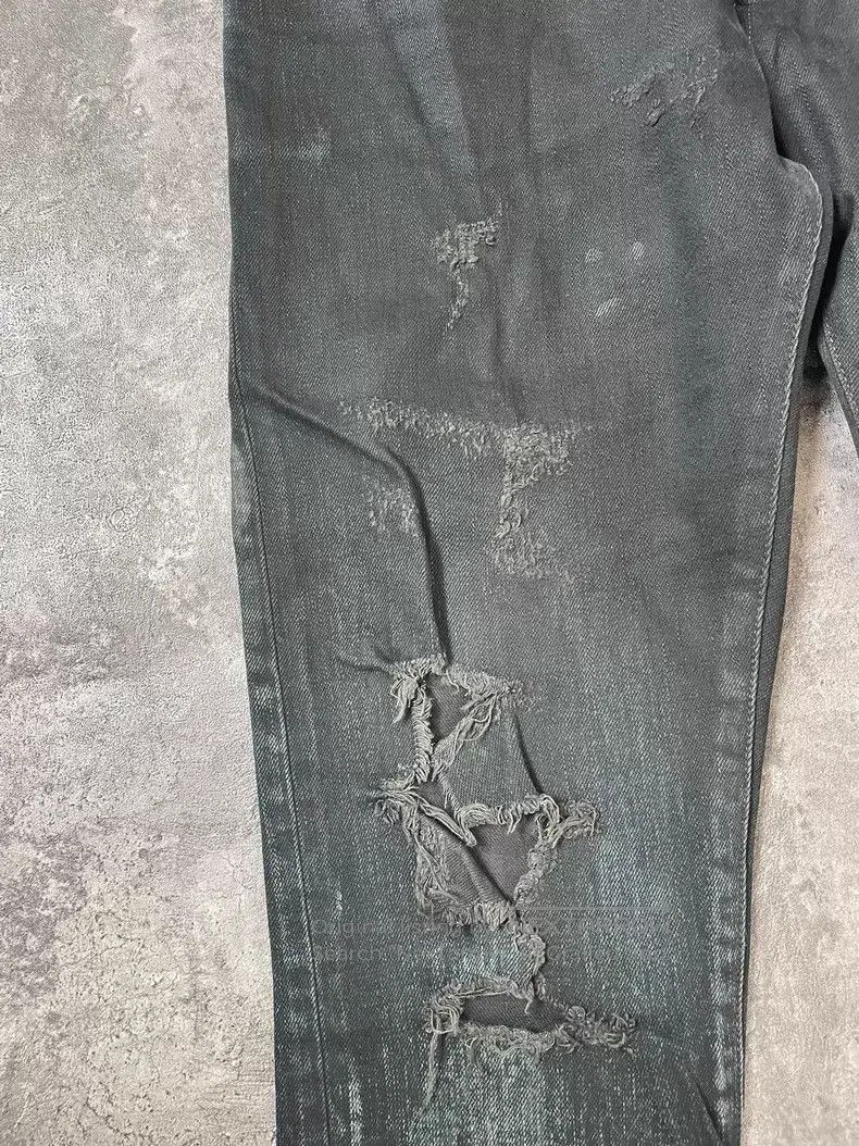 Saint Laurent Paris Saint Laurent Paris Oil Stain Ripped Destroyed Denim Pants Size US 32 / EU 48 - 3 Thumbnail