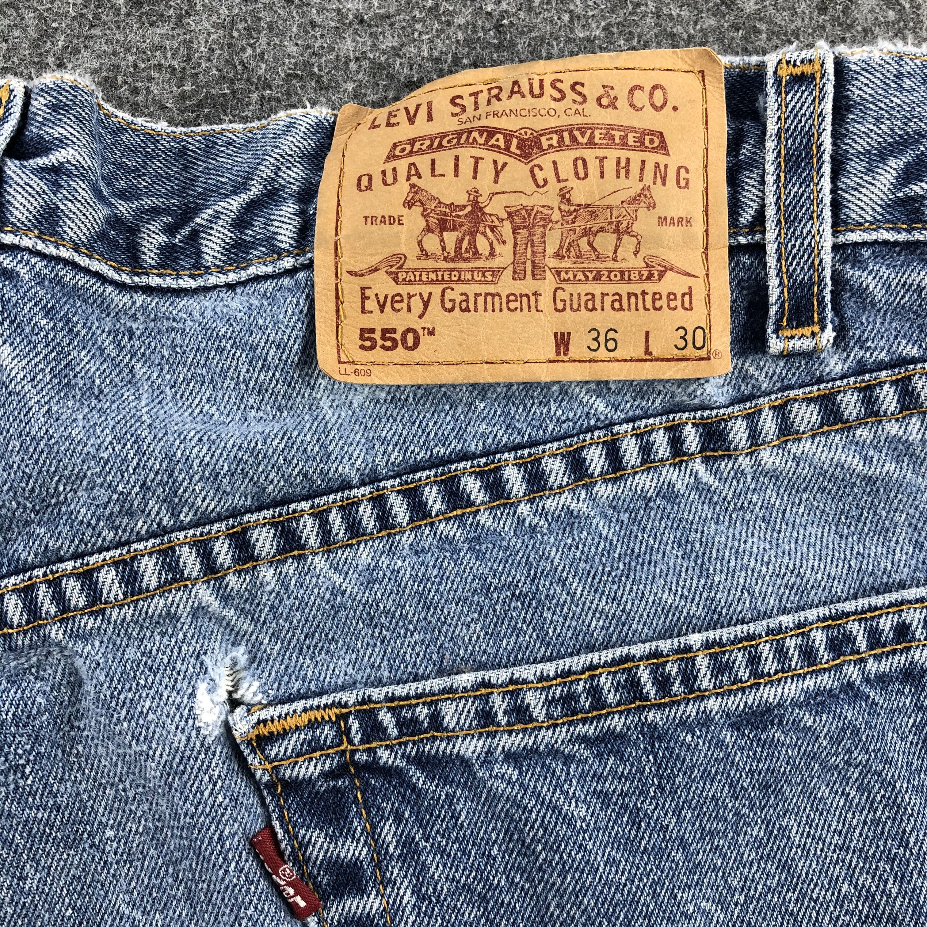 Levi's × Vintage Vintage 90s Blue Wash Levis 550 Jeans-JM1684 Size US 35 - 8 Thumbnail