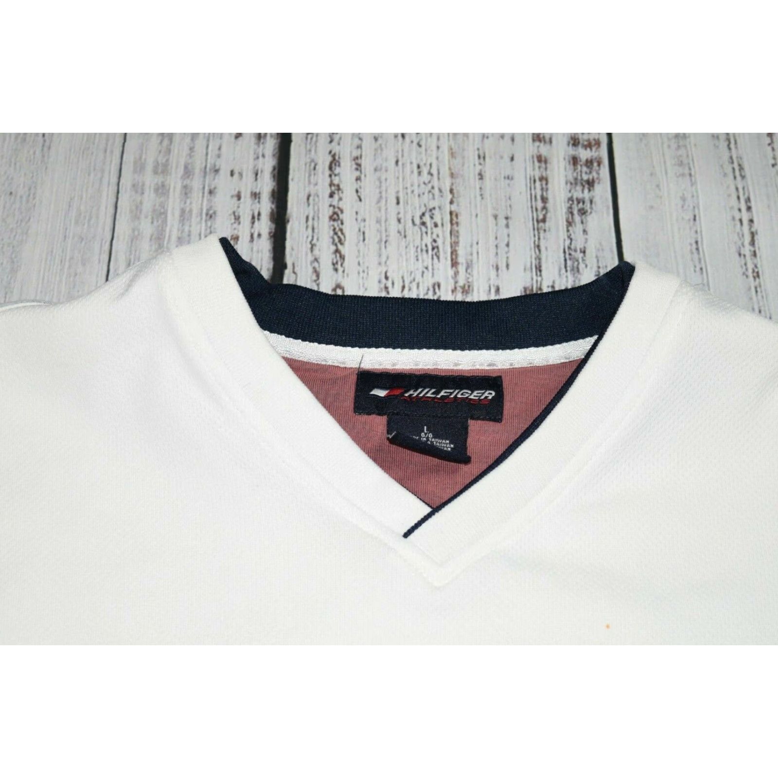 Tommy Hilfiger VINTAGE Tommy Hilfiger Athletic Jeans Mens Football Sports Jersey Size Large EUC Shirt Size US L / EU 52-54 / 3 - 3 Thumbnail