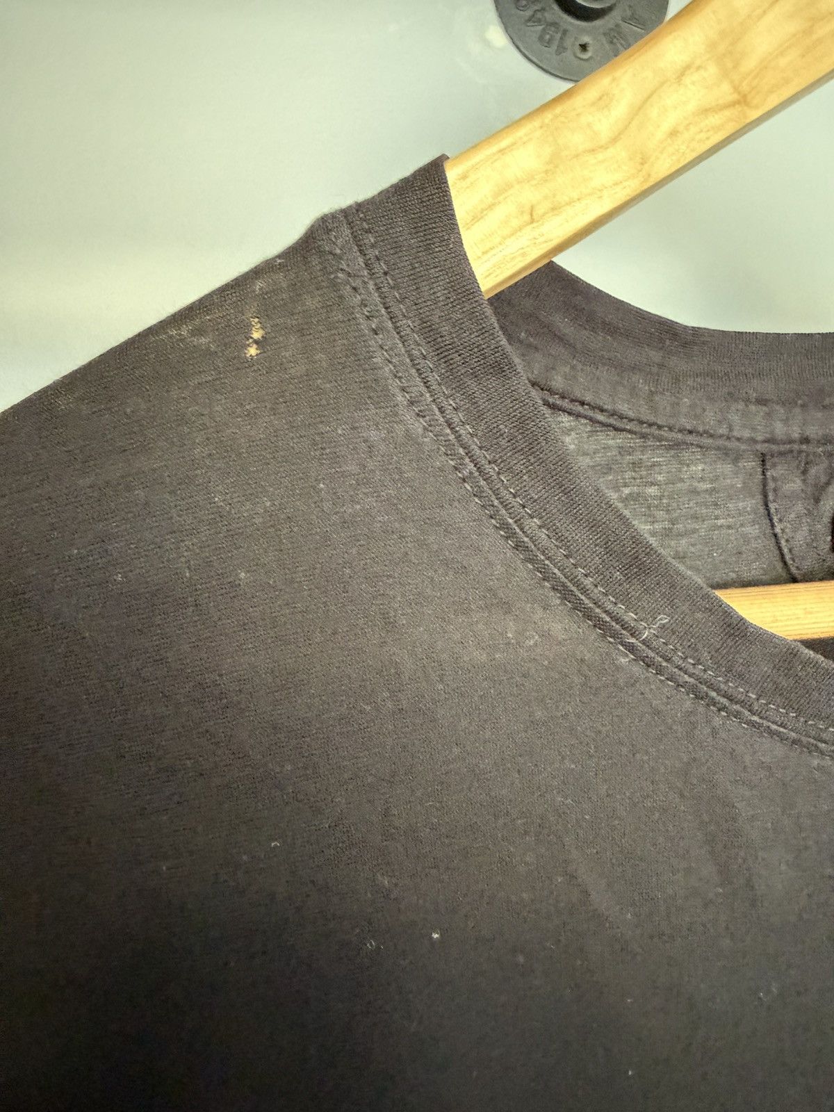 Helmut Lang Helmut Lang Logo T-Shirt Size US L / EU 52-54 / 3 - 4 Thumbnail
