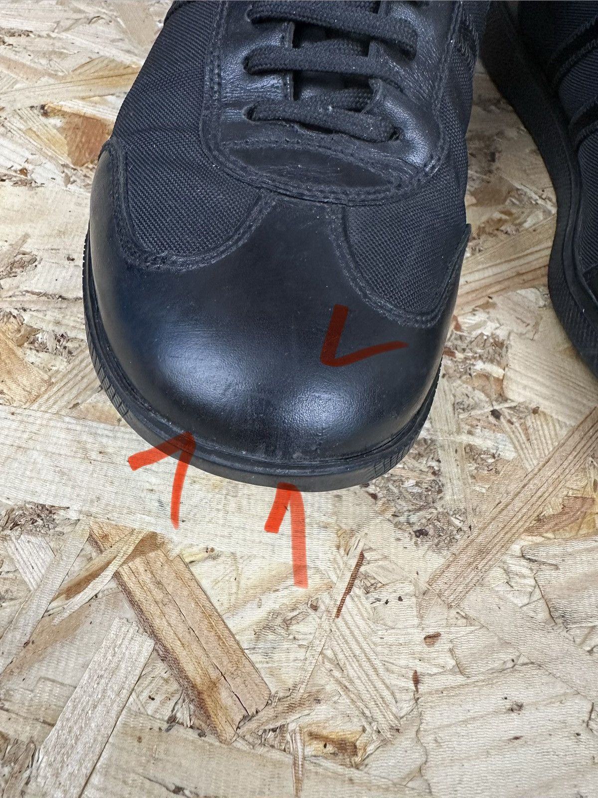 Prada Prada sneakers size 8-8,5 US vintage Size US 8 / EU 41 - 17 Thumbnail