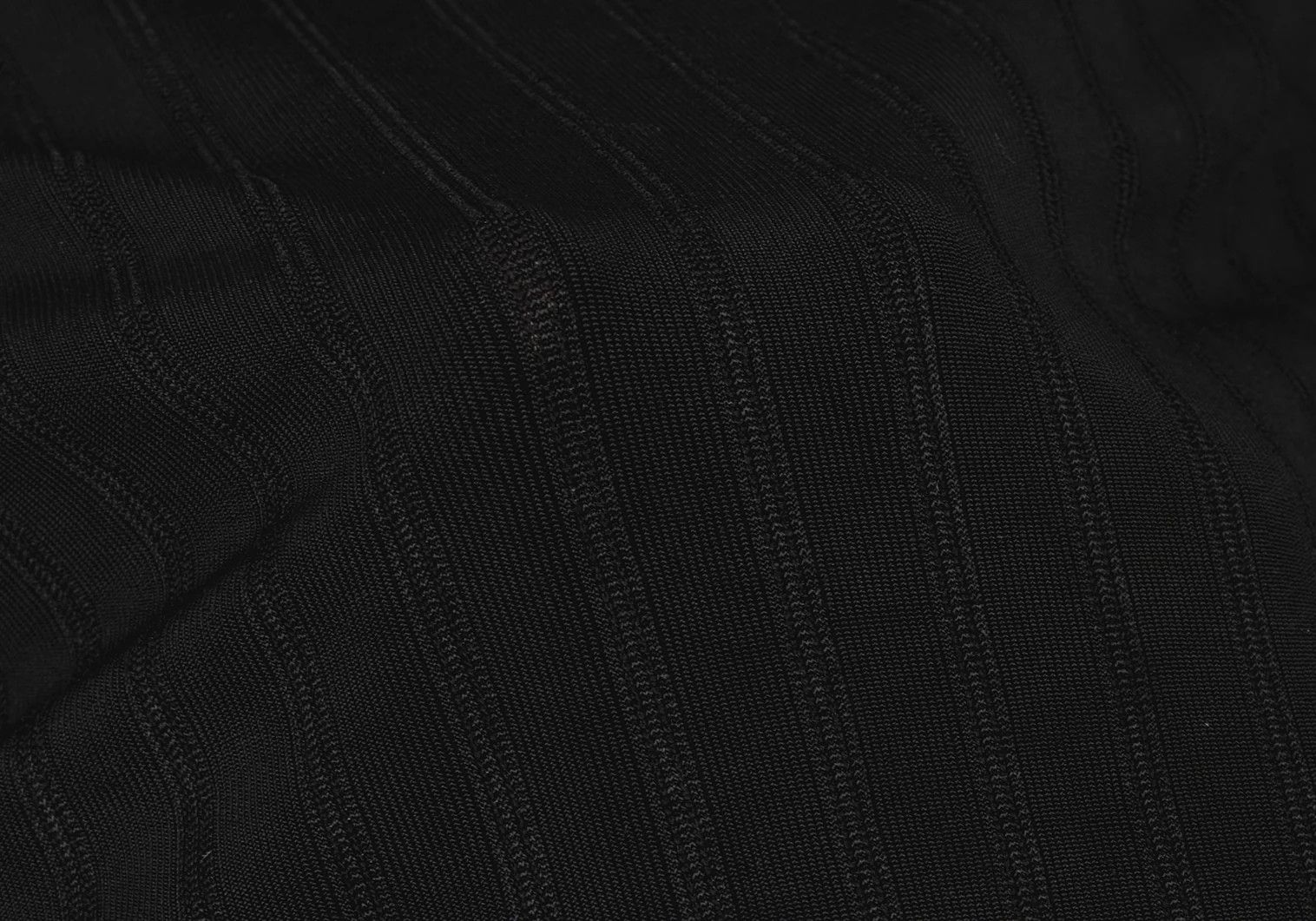 Issey Miyake Striped T-Shirt in Black, Size F Size US M / EU 48-50 / 2 - 10 Thumbnail