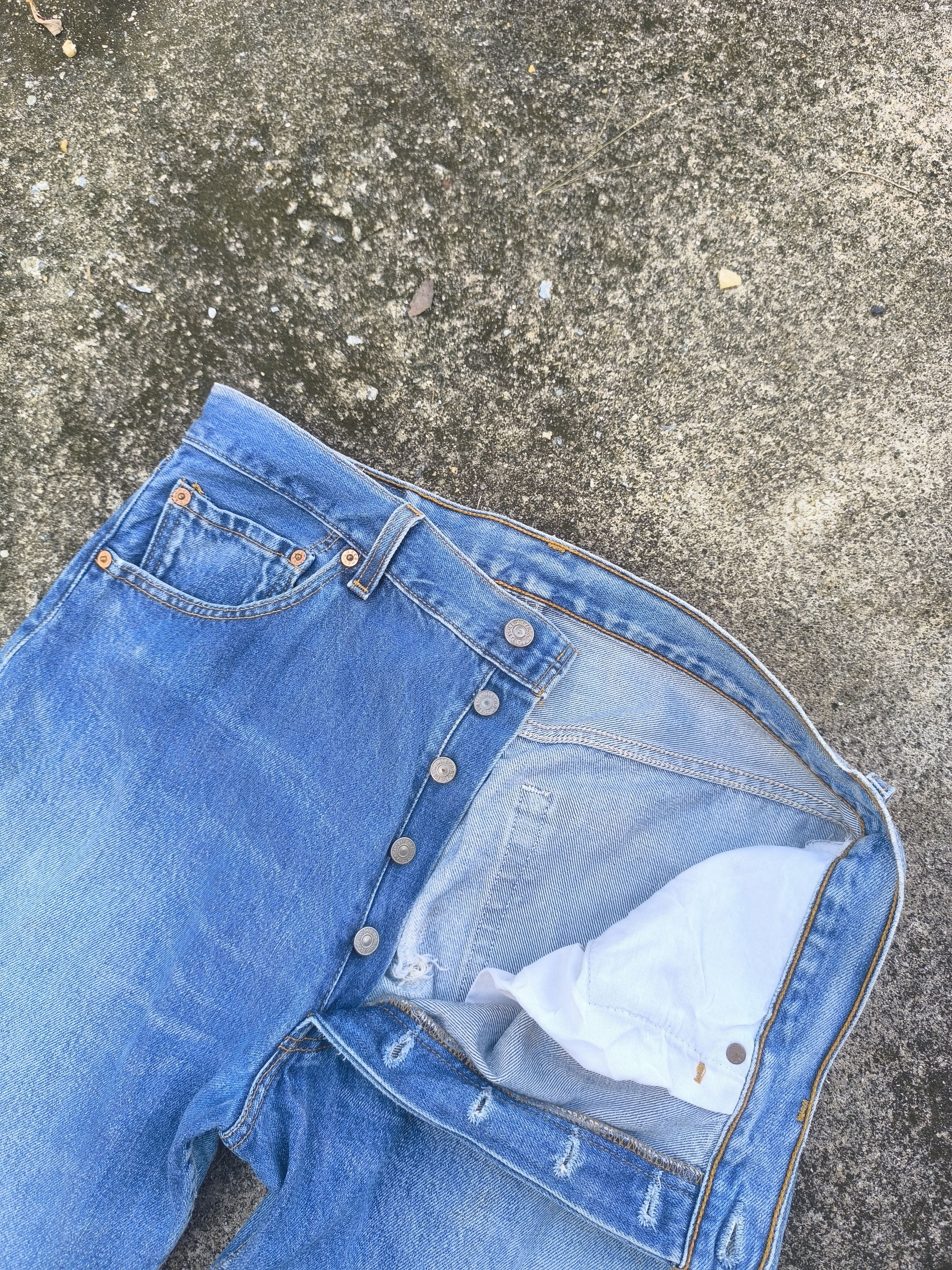 Levi's × Vintage 90s VINTAGE LEVIS 501 made in USA Size US 34 / EU 50 - 4 Thumbnail