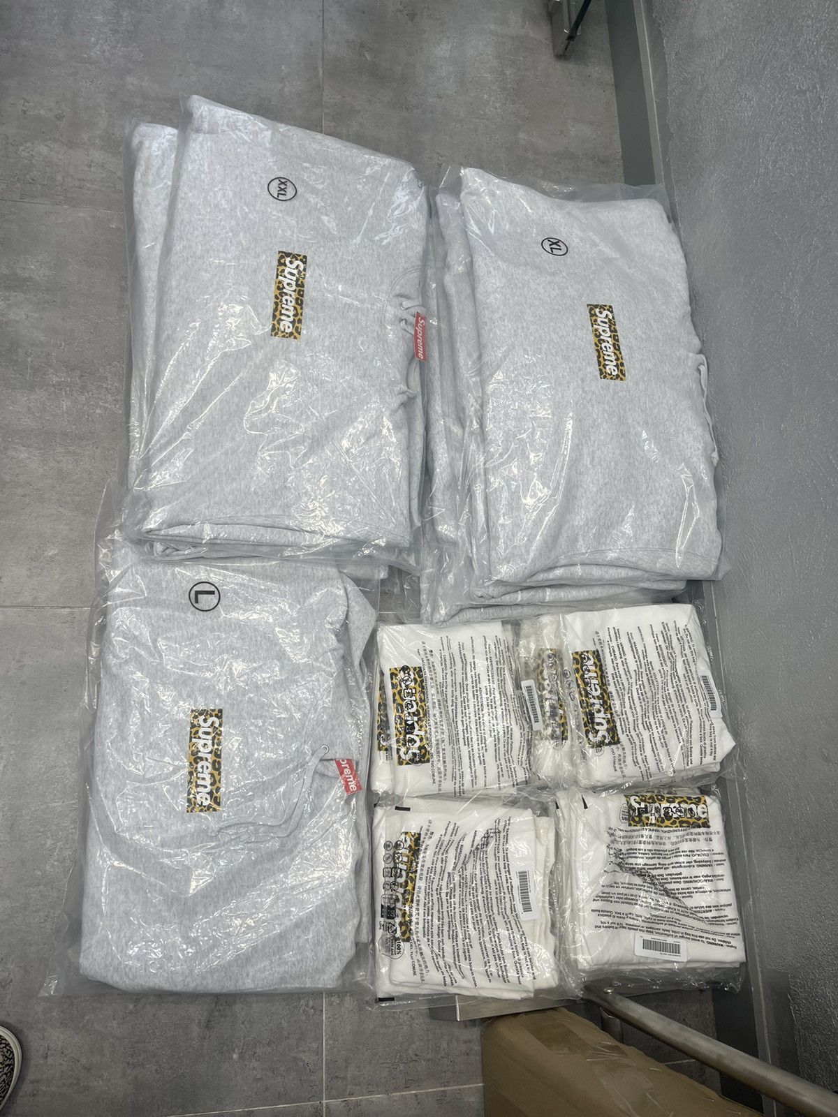 Supreme Supreme Shanghai box logo hoodie hooded Xxl size | Grailed