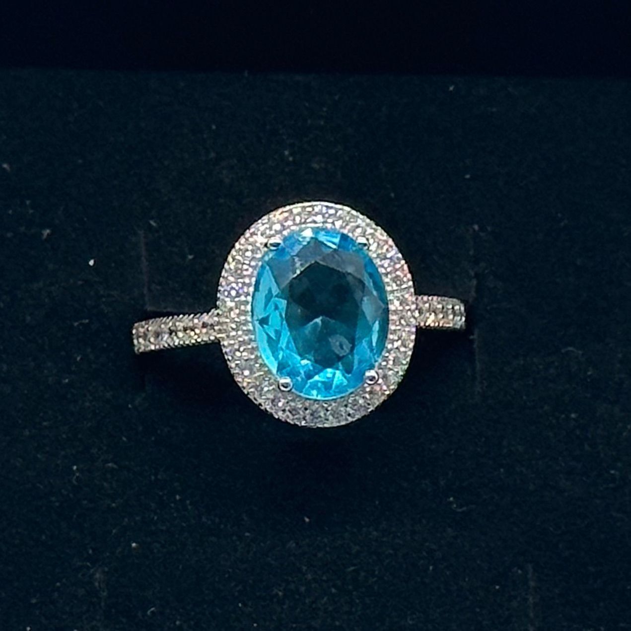 image of Brilliant Oval 3.60 Carat Blue Topaz Ring - Size 6 - Sterlin, Women's