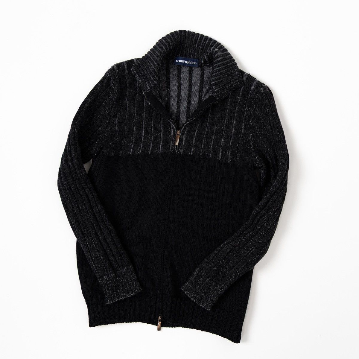 Cerruti 1881 Cerruti Jeans Vintage Sweater Knit Cardigan Black Full Zip Size US M / EU 48-50 / 2 - 1 Thumbnail