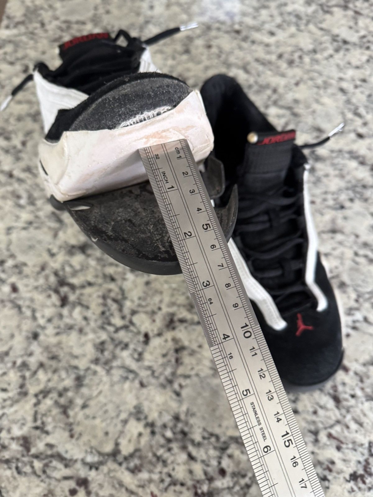 Jordan Brand Jordan 14 Retro “Black Toe” 2006 Size US 8.5 / EU 41-42 - 9 Thumbnail