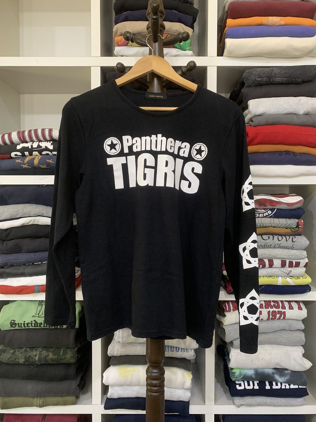 Vintage Shiny Ripple Panthera Tigris Size US S / EU 44-46 / 1 - 2 Thumbnail