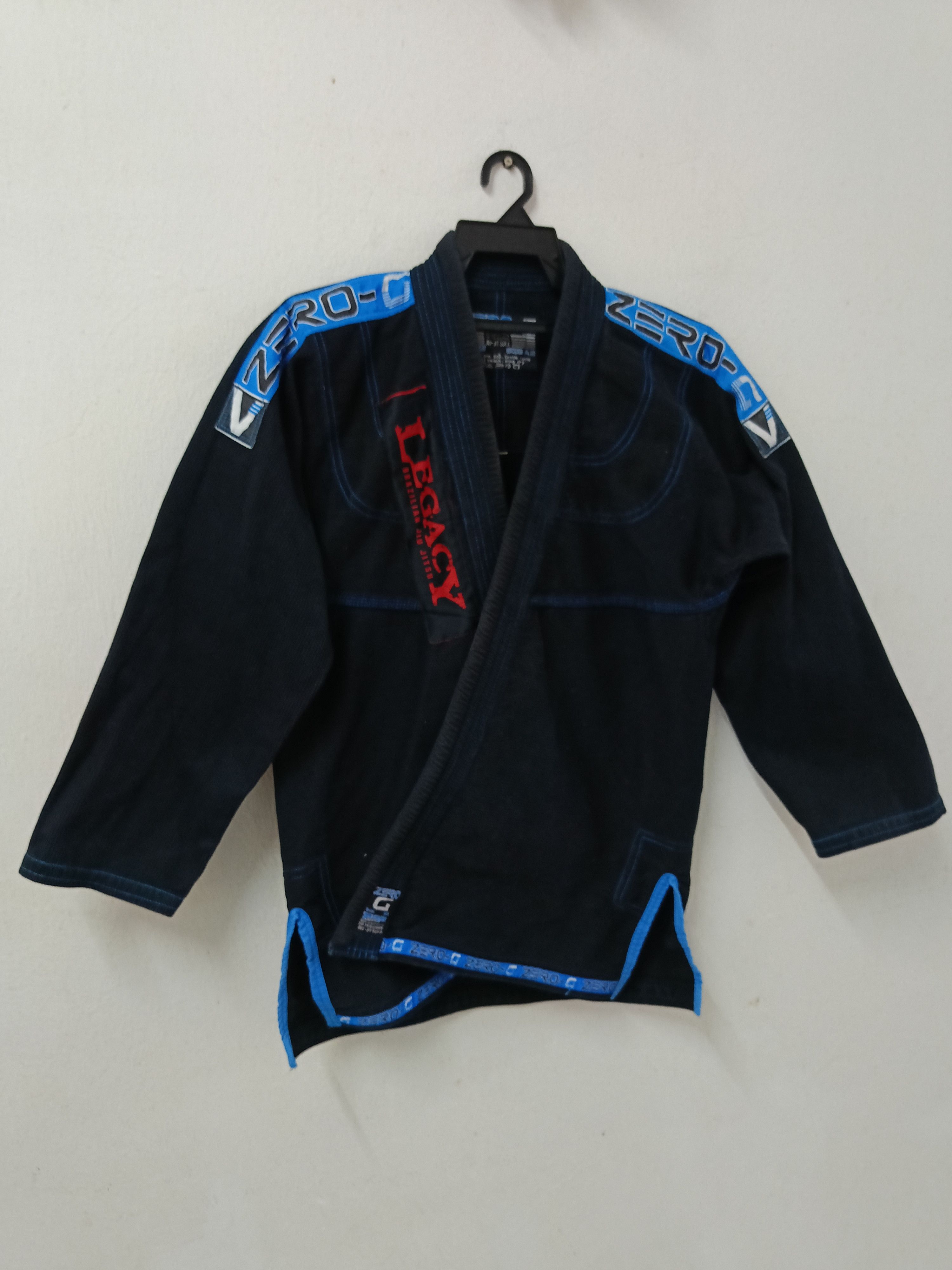 Japanese Brand Juijitsu Zero G Tatami jacket Size US L / EU 52-54 / 3 - 1 Thumbnail