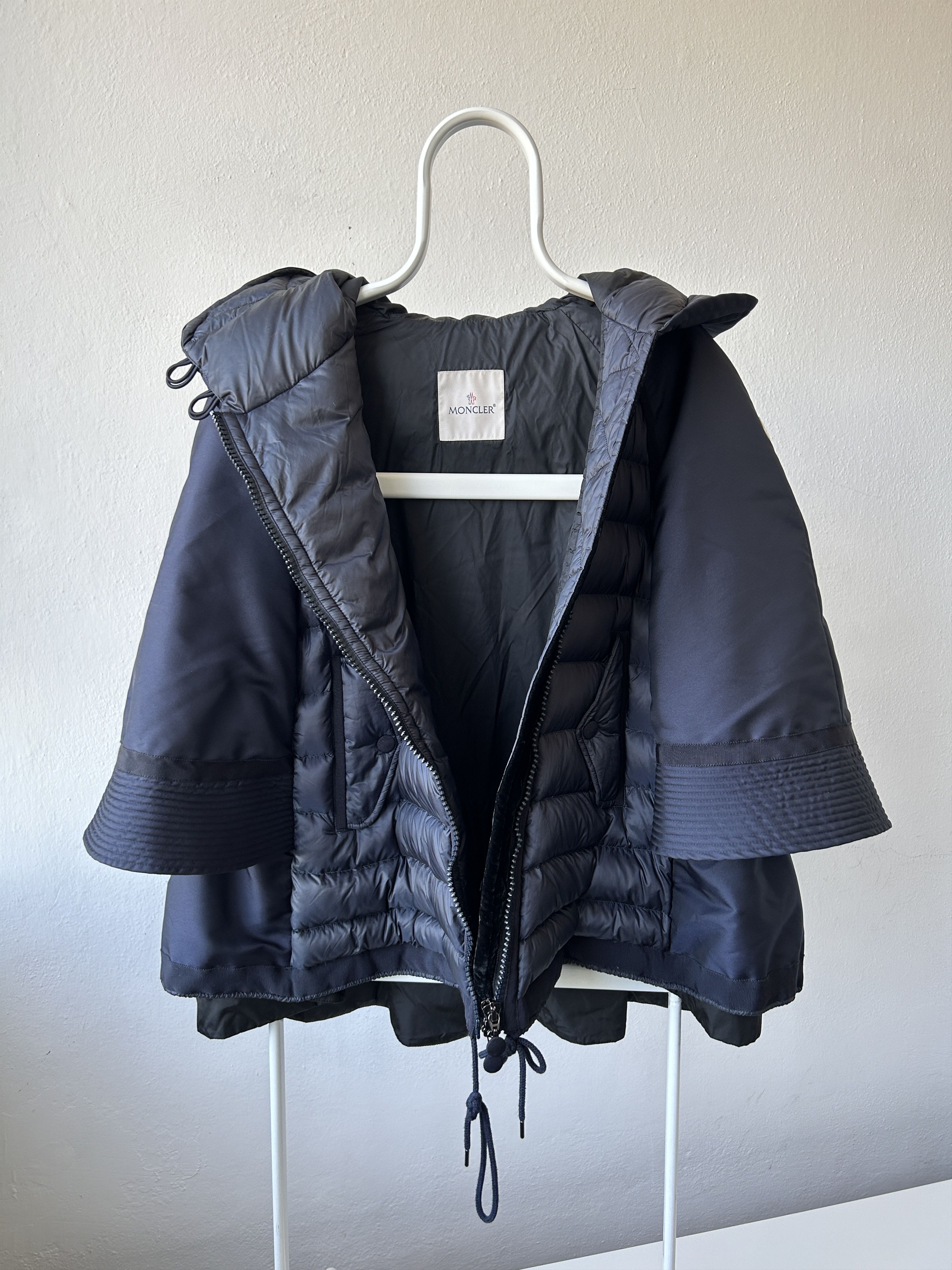 Moncler AW2017 moncler Sophie giubbotto puffer hooded poncho Size L / US 10 / IT 46 - 14 Thumbnail