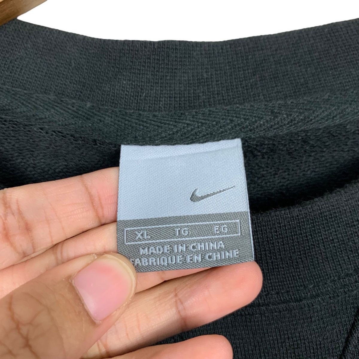 Nike NIKE Embroidery Swoosh Logo Crewneck Sweatshirt #1557-C70 Size US XL / EU 56 / 4 - 12 Thumbnail