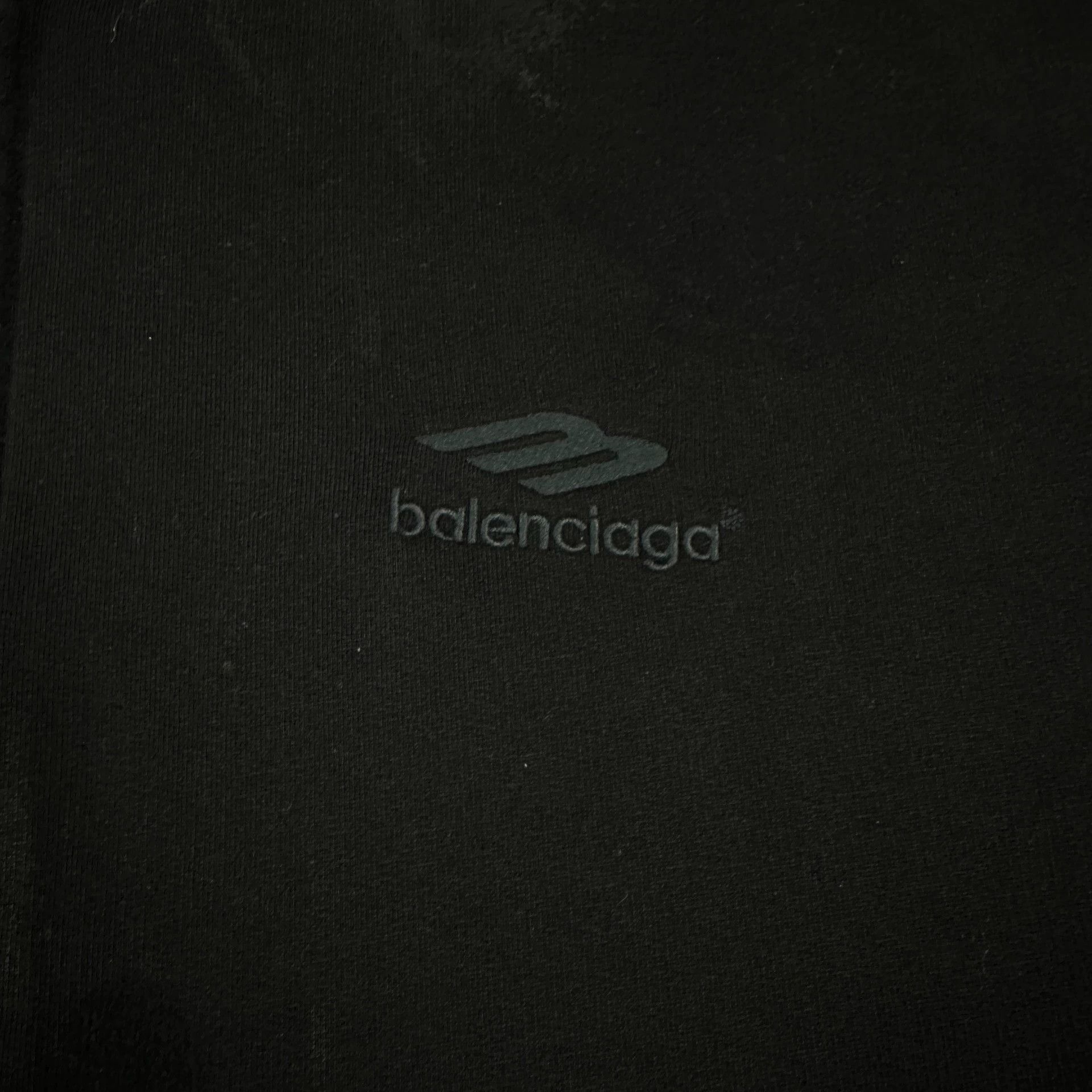 Balenciaga balenciaga logo zip-up hoodie in unique color Size US XL / EU 56 / 4 - 2 Thumbnail