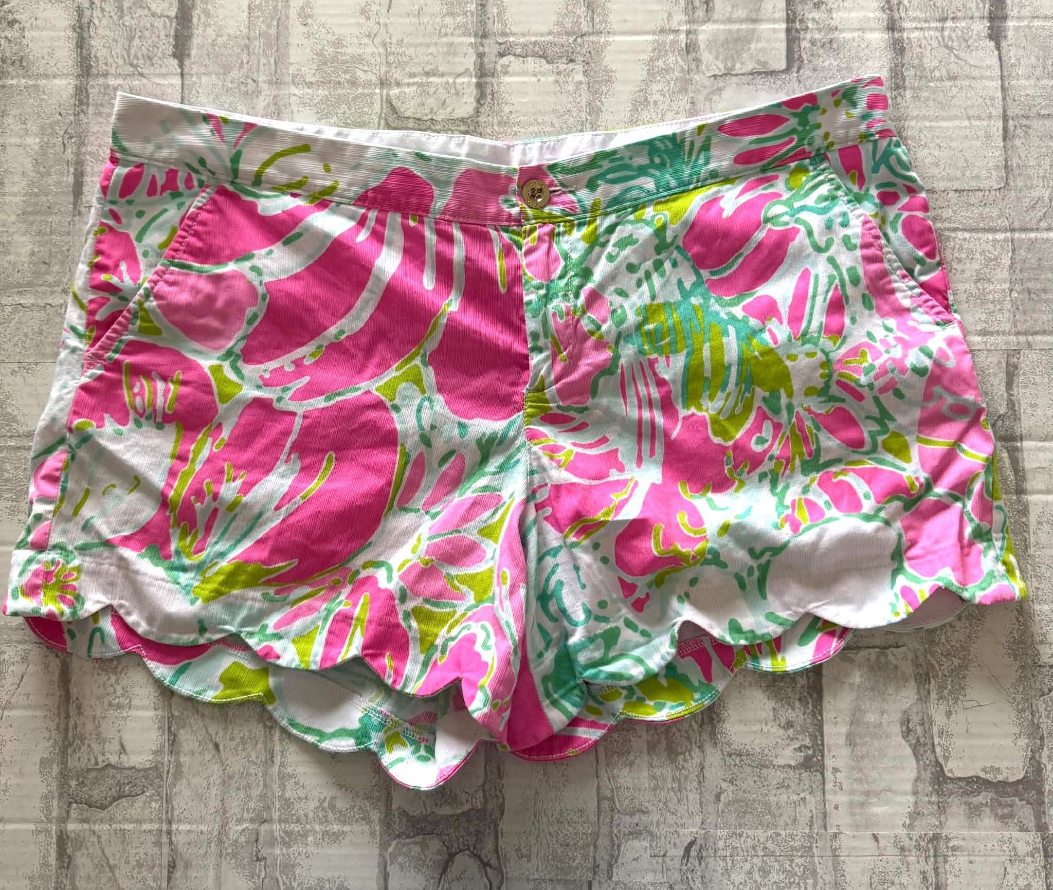 Lilly Pulitzer Lilly Pulitzer Buttercup Shorts Pink Floral Scalloped Hem Size 38" / US 16 / IT 52 - 1 Thumbnail