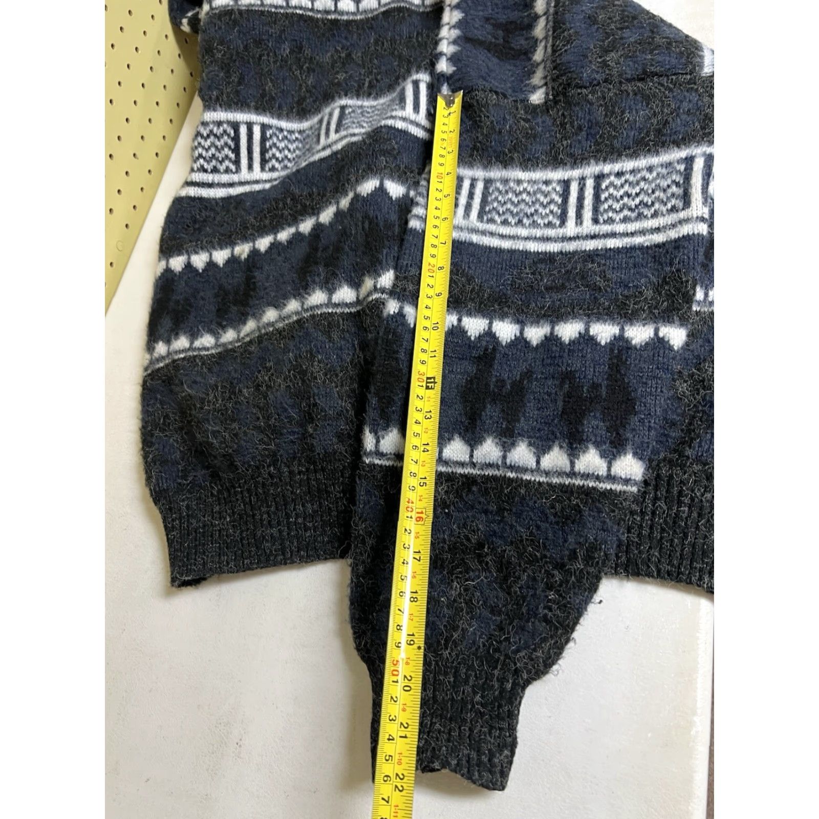 Native Tedijos Ruminahui Wool Alpaca Llama Native Tribal Cardigan Sweater XL Size US XL / EU 56 / 4 - 7 Thumbnail
