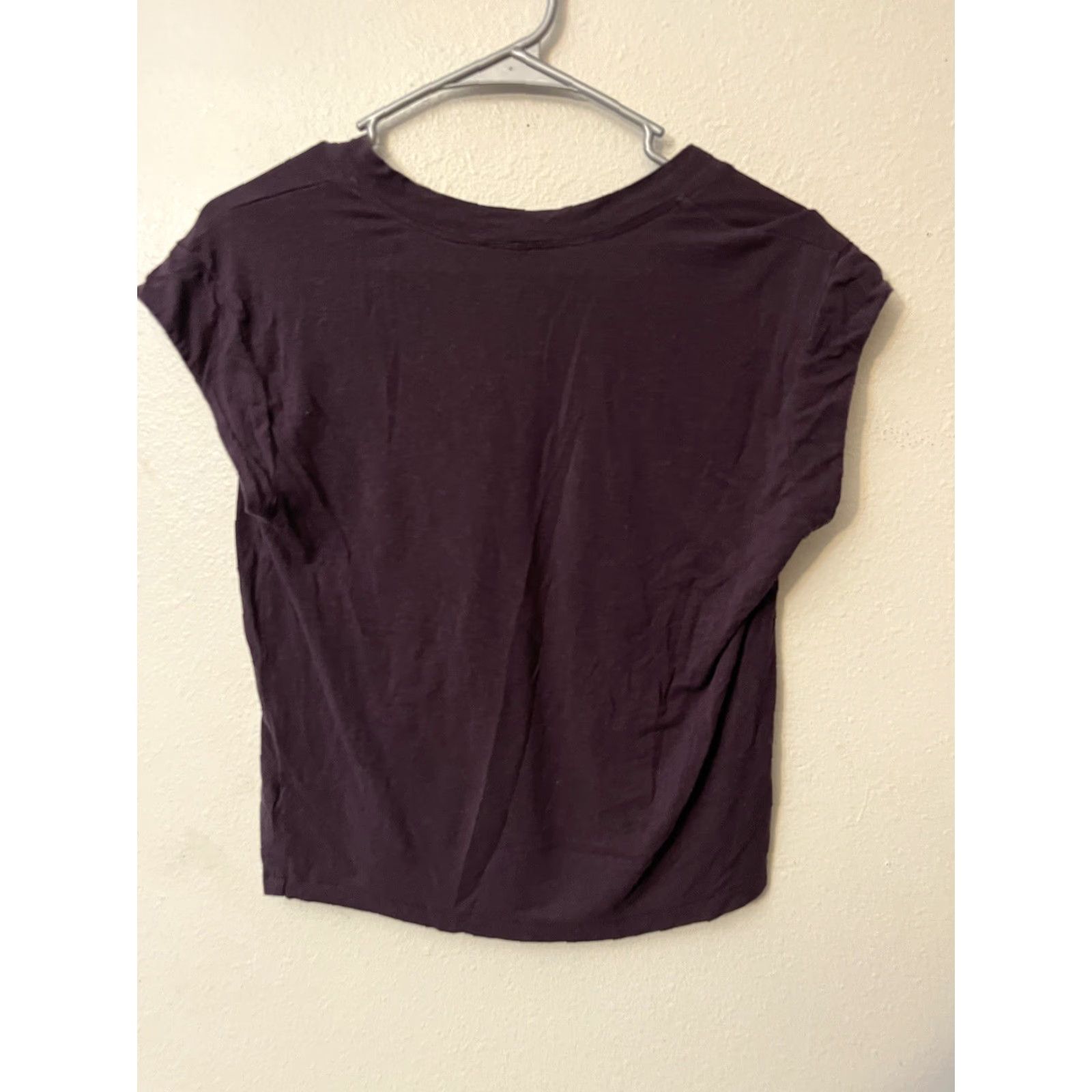 Express Express T-Shirt Women XS V-Neck Maroon Solid Cotton, Modal Short Sleeve Pullover Tee, Casual Basic Shirt, Classic style (Mens/Womens) Size XS / US 0-2 / IT 36-38 - 3 Thumbnail