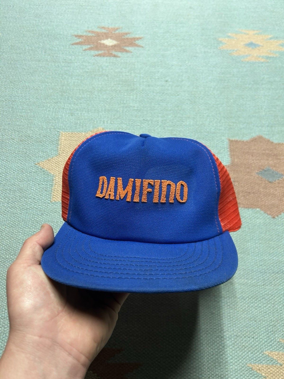 Vintage Vtg trucker hat Damifino funny humor 2 tone damn if I know Size ONE SIZE - 2 Thumbnail