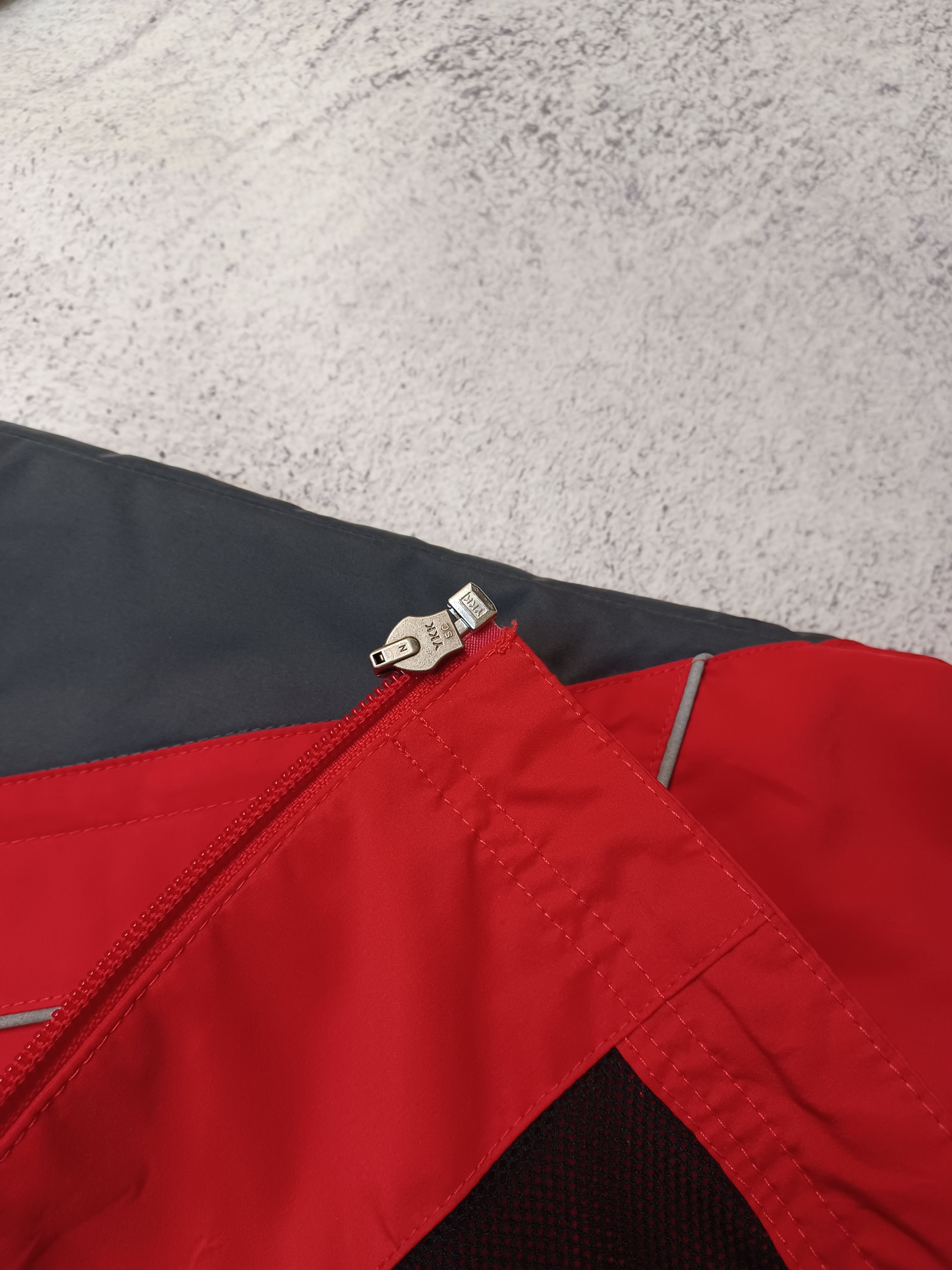 Odlo Vintage Odlo Windbreaker Jacket Size US XL / EU 56 / 4 - 9 Thumbnail