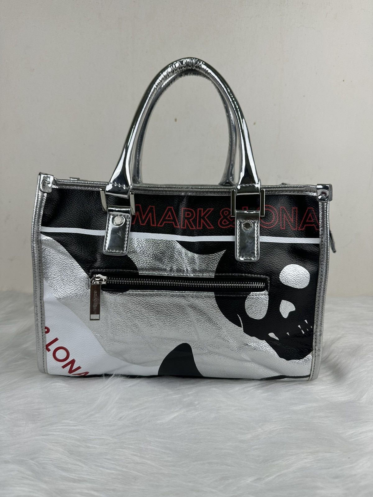 Japanese Brand 🔥RARE🔥 Mark & Lona Skull Tote Bag Size ONE SIZE - 2 Thumbnail