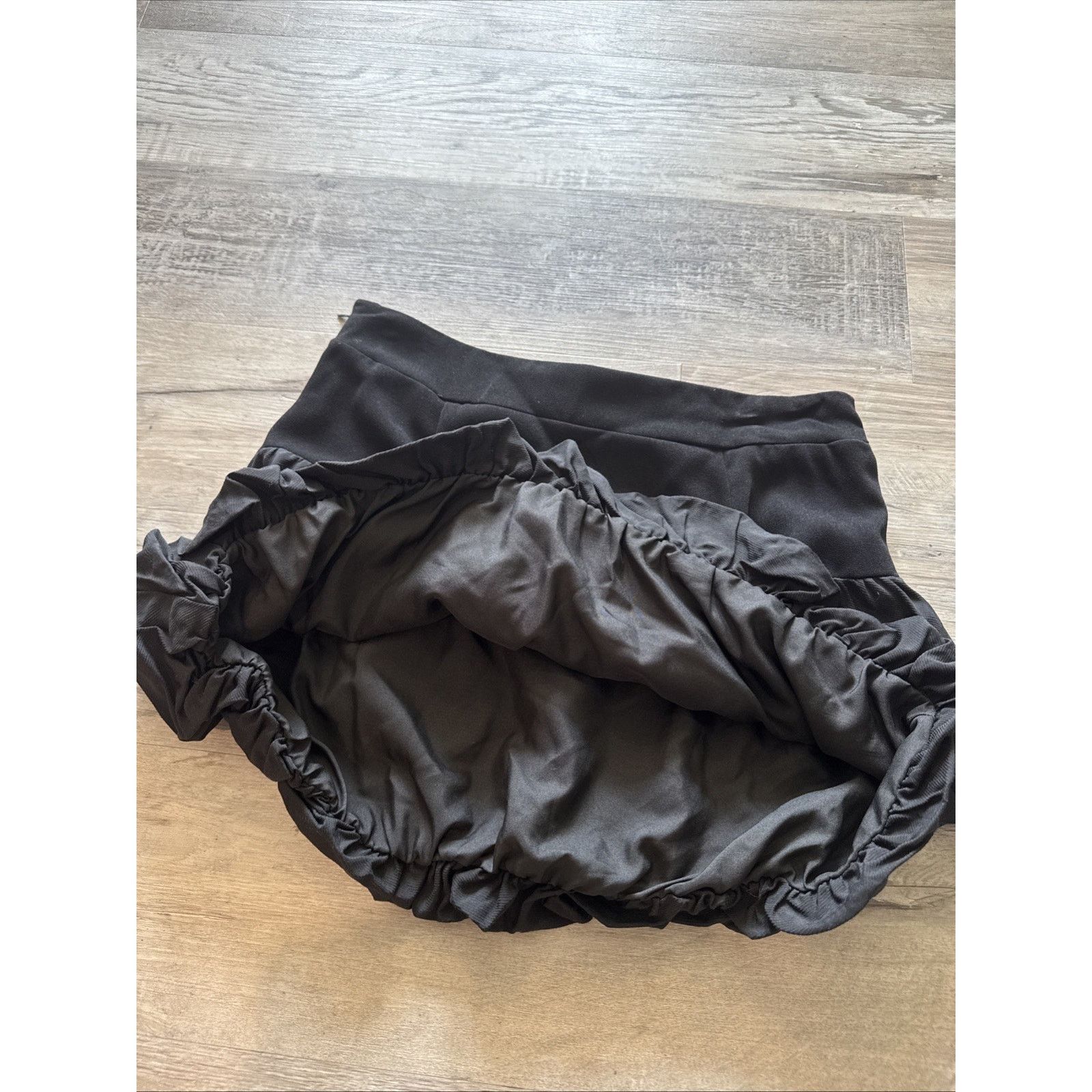 Zara Zara Black Ballon Skirt With Gold Buttons Size S Brand New Size 26" / US 2 / IT 38 - 7 Thumbnail
