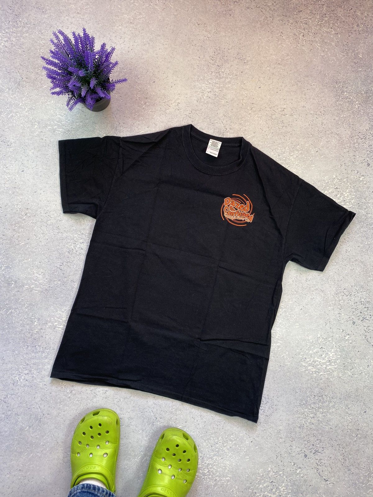 Band Tees Dazed Confused Men’s Black T-shirt With Big Centre Logo Size US L / EU 52-54 / 3 - 4 Thumbnail
