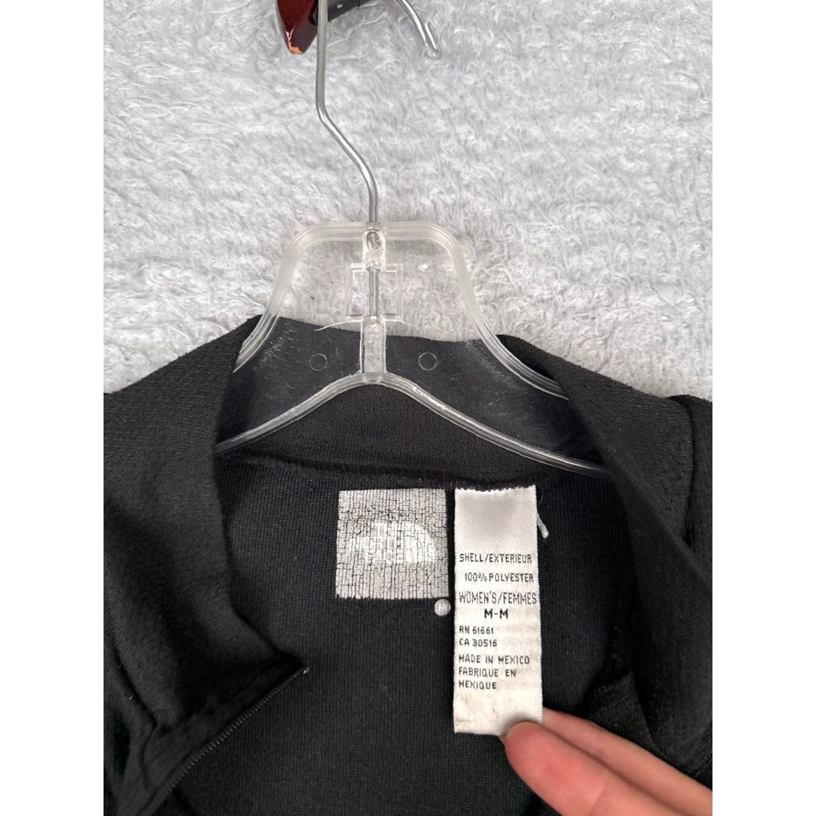 The North Face The North Face Sweatshirt Women M Black 1/4 Zip Long Sleeve Polyester READ Size M / US 6-8 / IT 42-44 - 6 Thumbnail