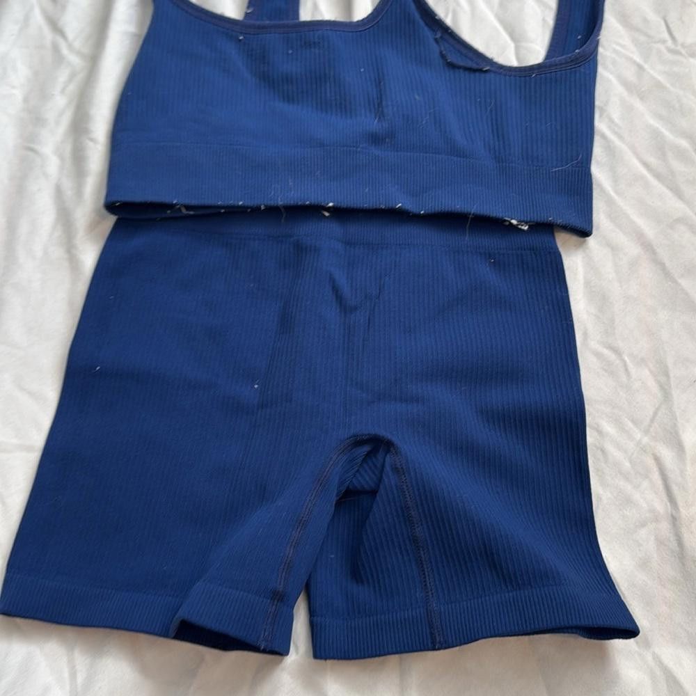 Designer Cute two piece workout set- pilled with lint Size 26" / US 2 / IT 38 - 7 Thumbnail