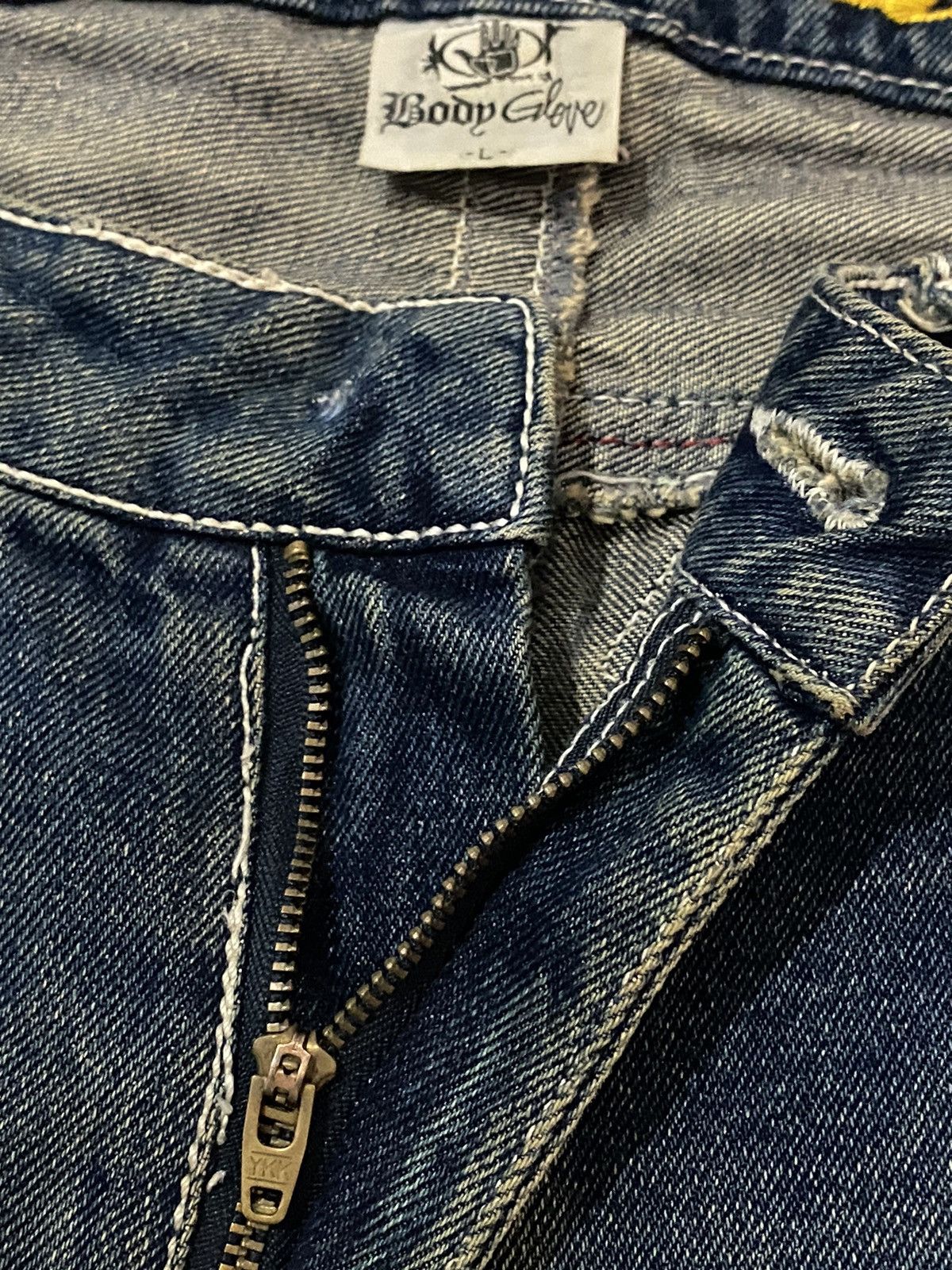 Body Glove Vintage 2010 Body Glove Surf Emberoided Patches Jeans Size US 34 / EU 50 - 16 Thumbnail