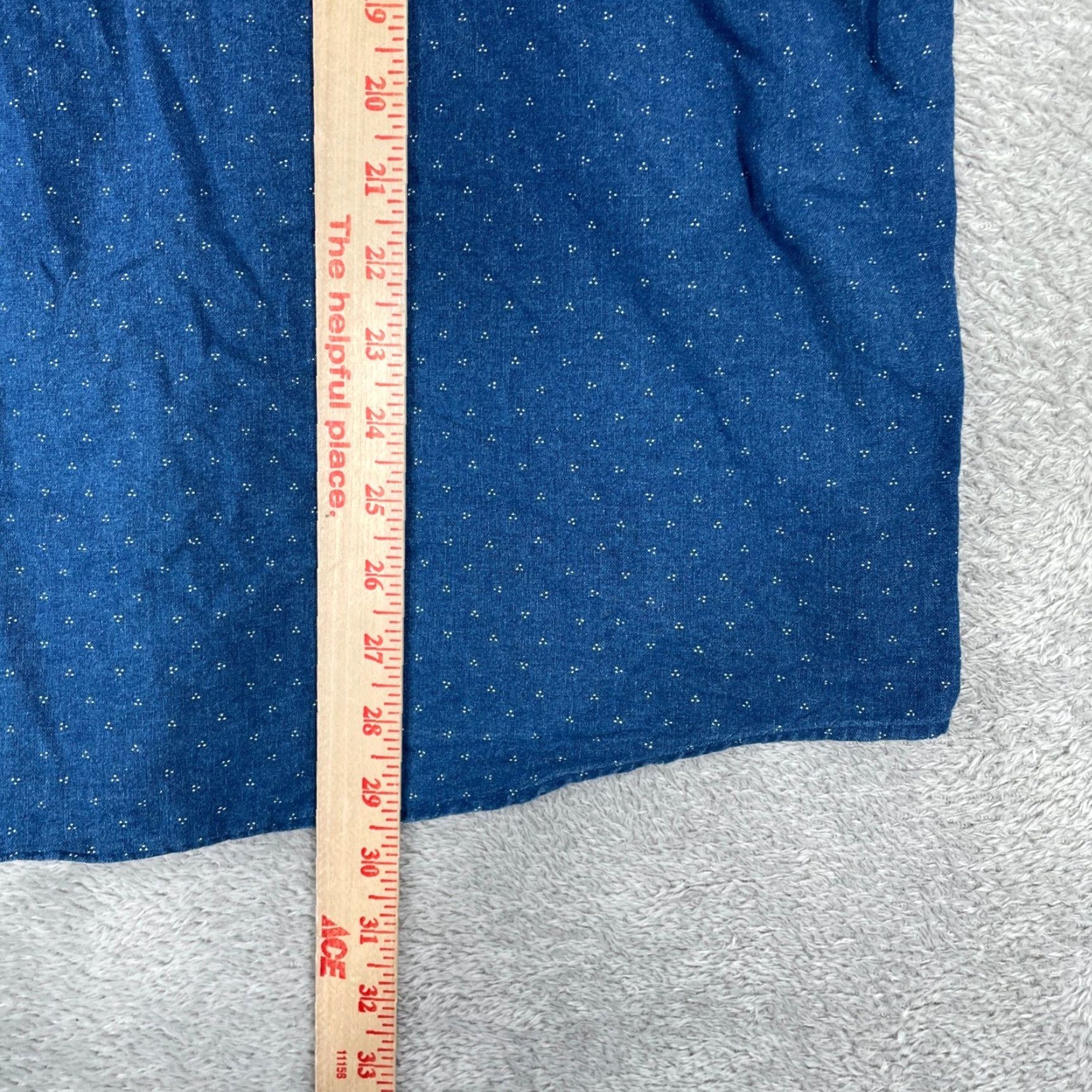 Brooks Brothers Brooks Brothers Milano Button Down Shirt Mens L Blue Denim Casual Slim Wool? (Note: The material is Cotton. Re-evaluate) Size US L / EU 52-54 / 3 - 6 Thumbnail
