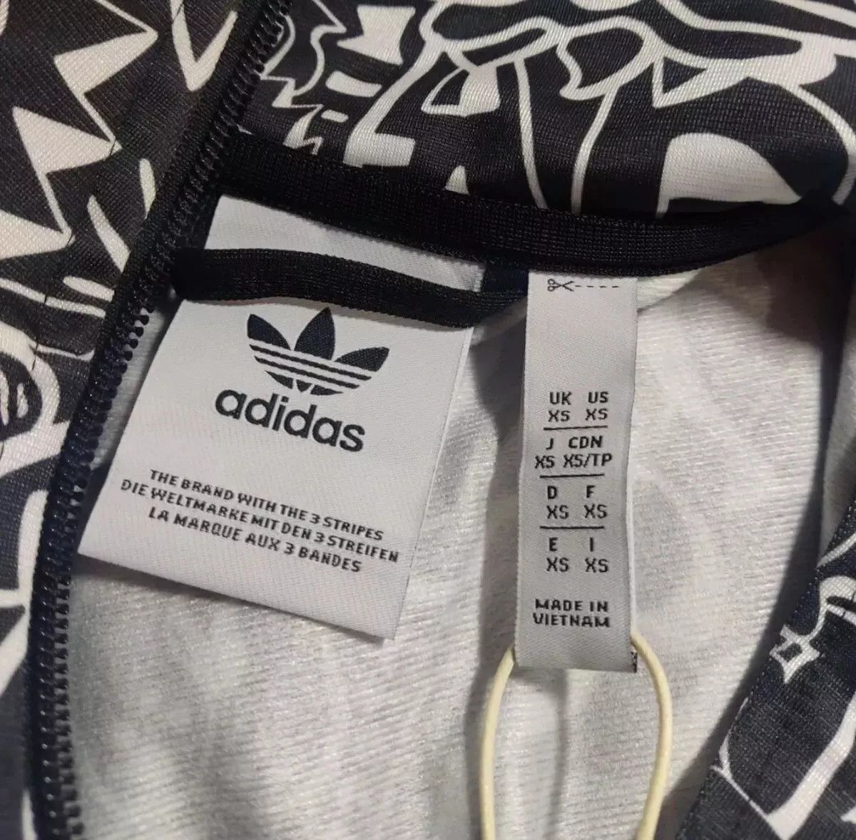 Adidas adidas Originals X FEWOCiOUS FEWO TRACK JACKET IJ0622 Size US XS / EU 42 / 0 - 3 Thumbnail