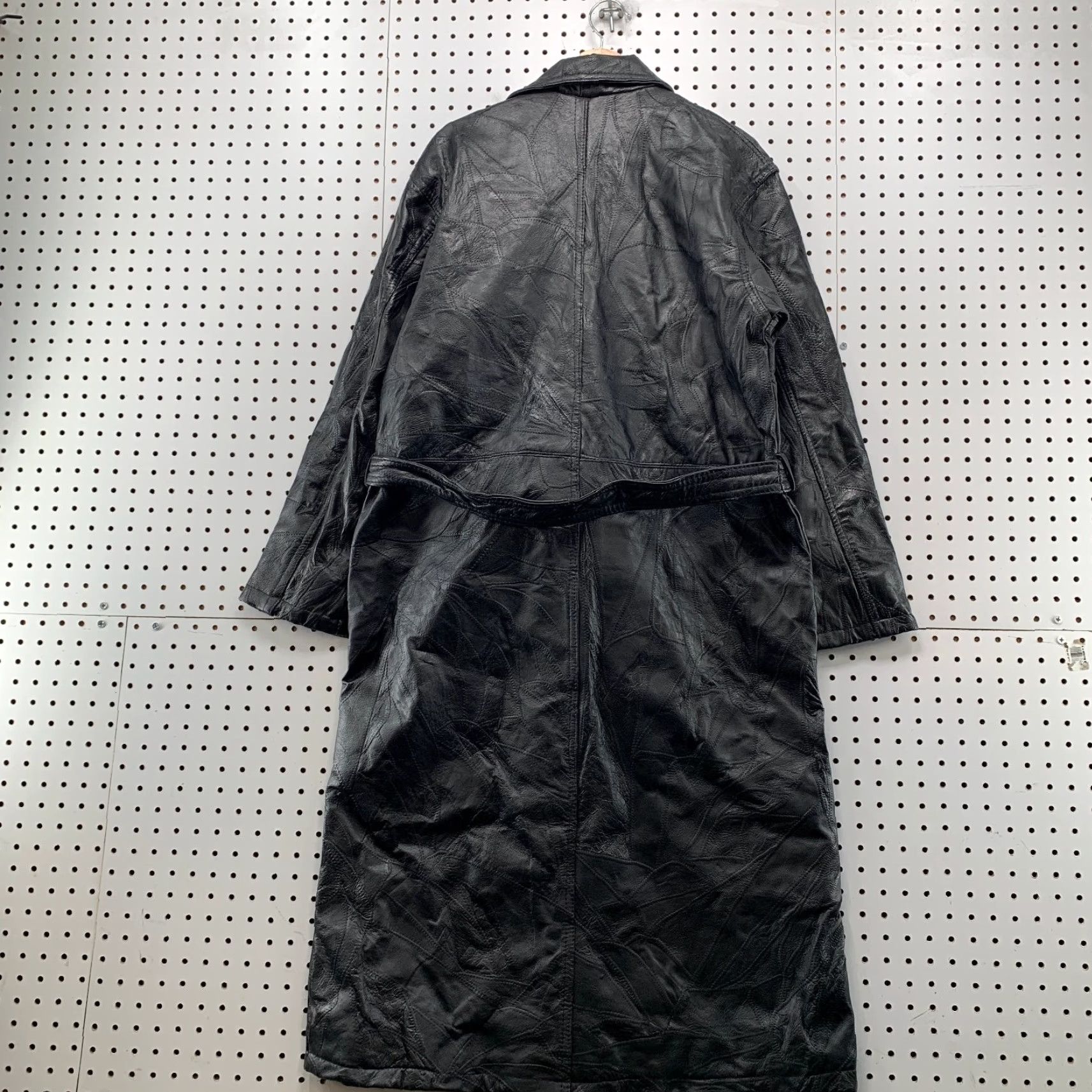 Vintage VINTAGE Patchwork Leather Trench Overcoat Men Large Black Stitched Belted NWT Matrix Size US L / EU 52-54 / 3 - 2 Thumbnail