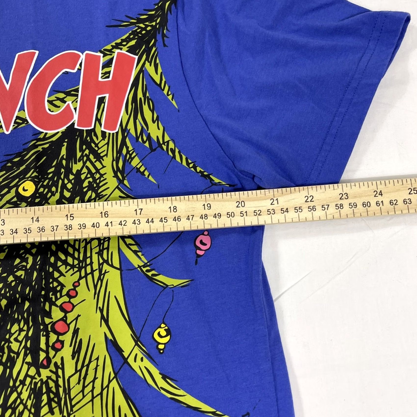Vintage Dr Seuss THE GRINCH T-Shirt L Unisex Adults Blue Short Sleeve Christmas 2022 MAX & THE GRINCH Graphic Double-Sided Size US L / EU 52-54 / 3 - 4 Thumbnail