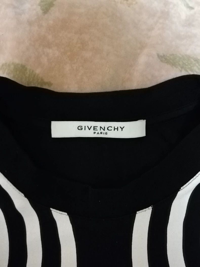 Givenchy Givenchy T-Shirt Size US S / EU 44-46 / 1 - 7 Thumbnail