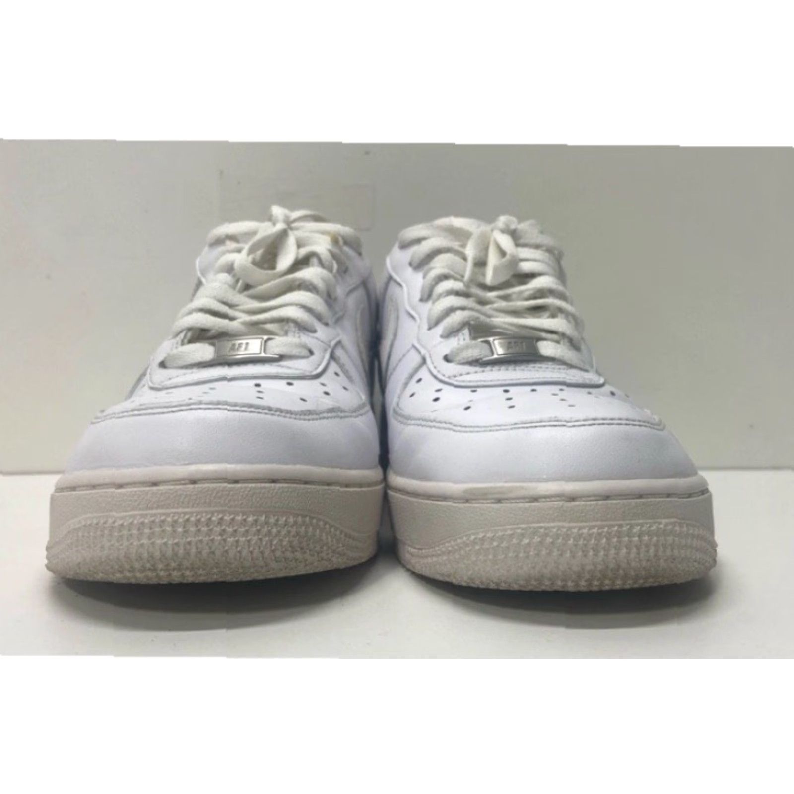 Nike **Nike Mens White Air Force 1 Classic Clean Sneakers 10** User: **White Nike Mens Air Force 1 Classic Clean Sneakers Size 10** Size US 10 / EU 43 - 3 Thumbnail