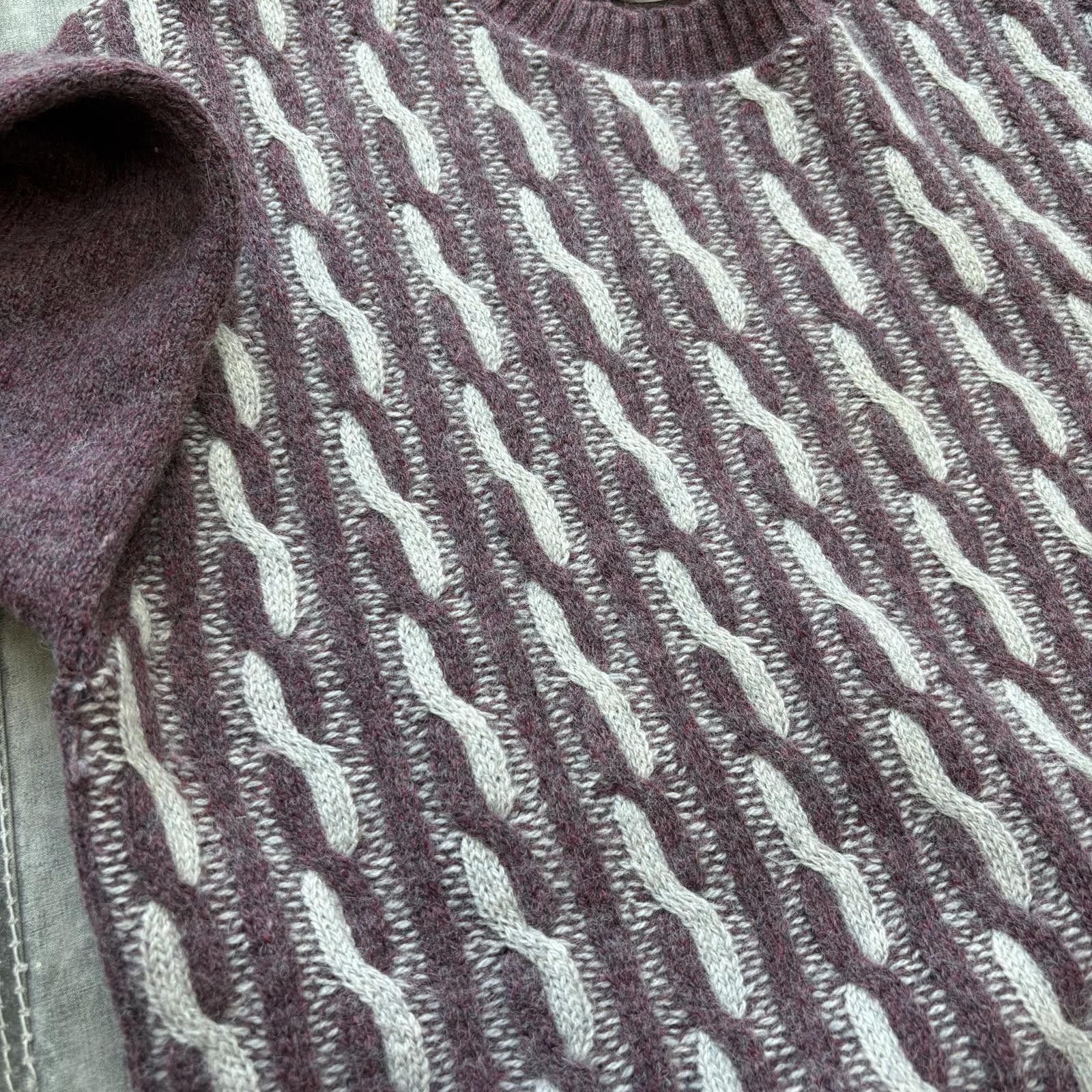 Vintage Vintage 80s Coogi Style Cable Knit Burgundy Cream Sweater Size US L / EU 52-54 / 3 - 5 Thumbnail