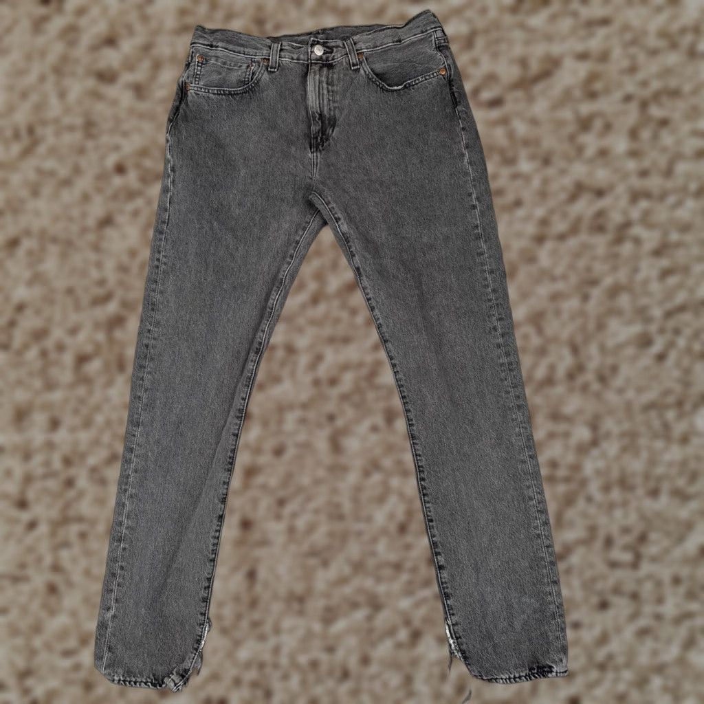 Levi's Levi's Jeans Men 34 Black Distressed 5-Pocket Straight Den­im Regular 32x32 Vintage No 512 Retro Jeans Size US 34 / EU 50 - 1 Thumbnail