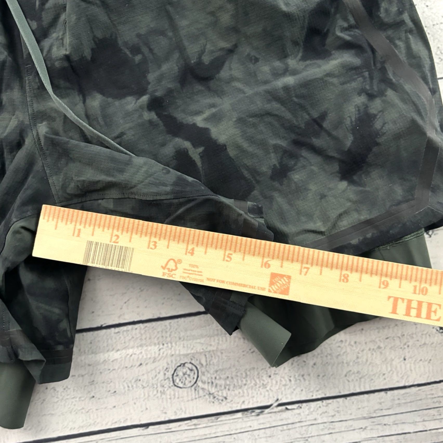 Lululemon Lululemon Surge Short 6" Lined BoldLines Men's Large Black Gray Athletic Shorts 6 in Inseam Shirt? Size US 33 - 4 Thumbnail