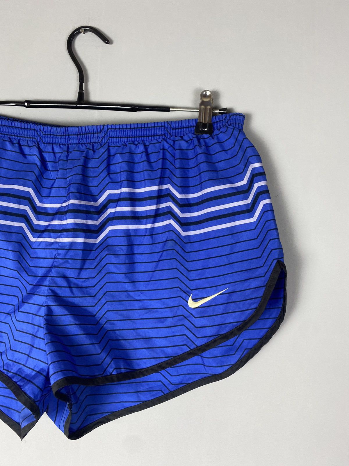 Nike × Vintage Vintage 90s Nike shorts Size US 33 - 2 Thumbnail