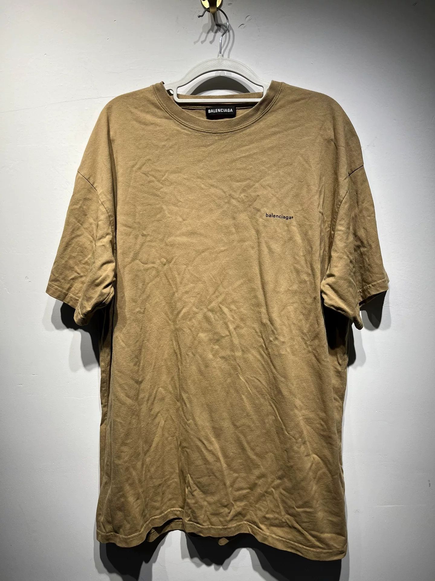 Balenciaga Balenciaga Retro Embroidered Yellow T-Shirt L Men Size US L / EU 52-54 / 3 - 1 Thumbnail