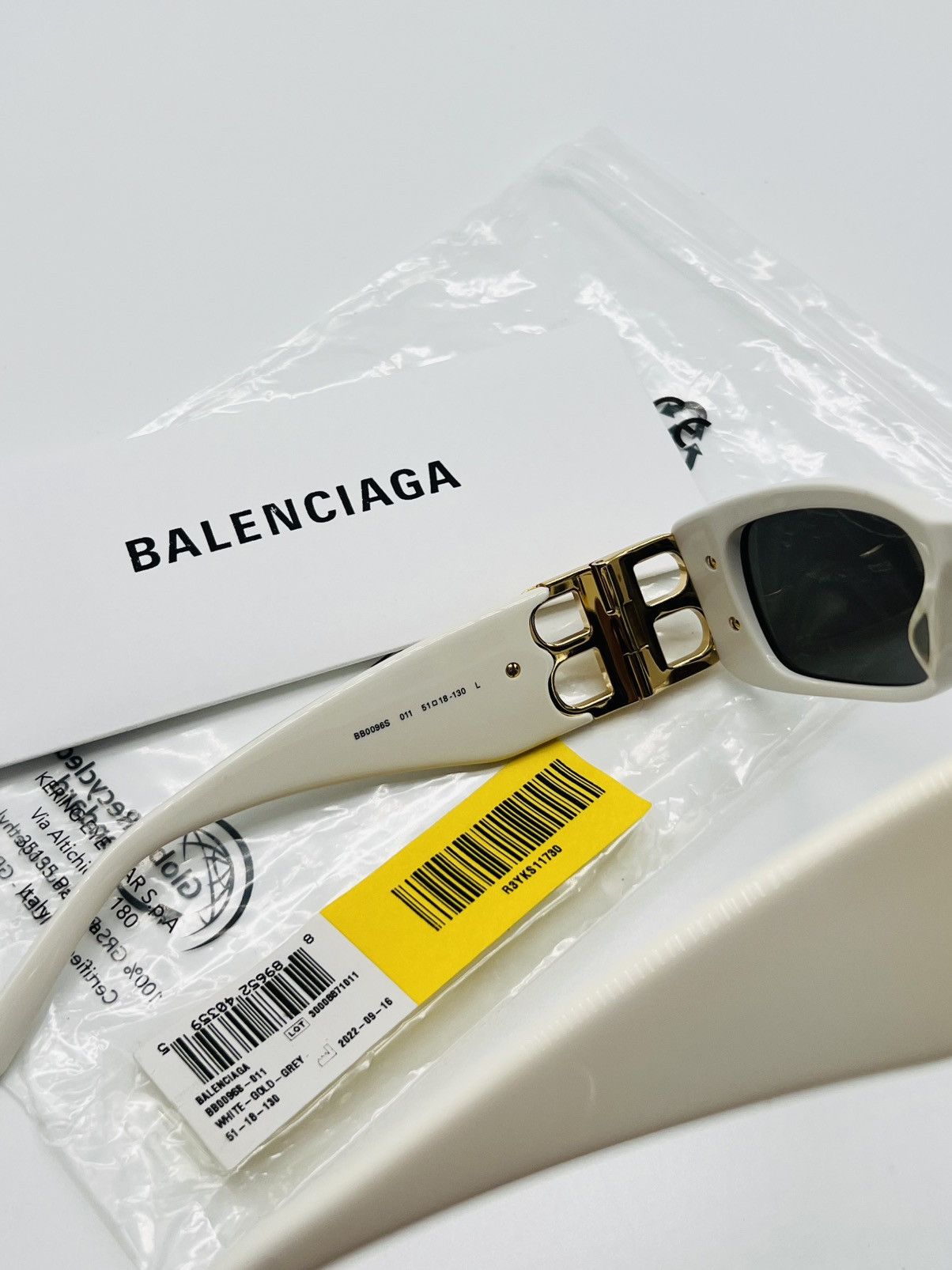 Balenciaga Balenciaga BB0096S 011 White Gold Balenciaga Sunglasses Size ONE SIZE - 3 Thumbnail