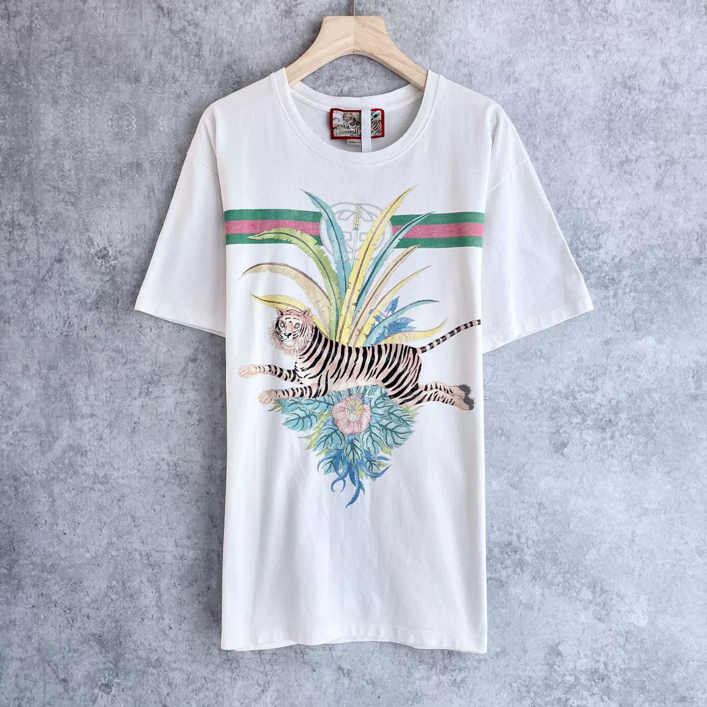 Gucci Gucci Year of Tiger Limited White Tiger Print T-shirt Size US S / EU 44-46 / 1 - 1 Thumbnail