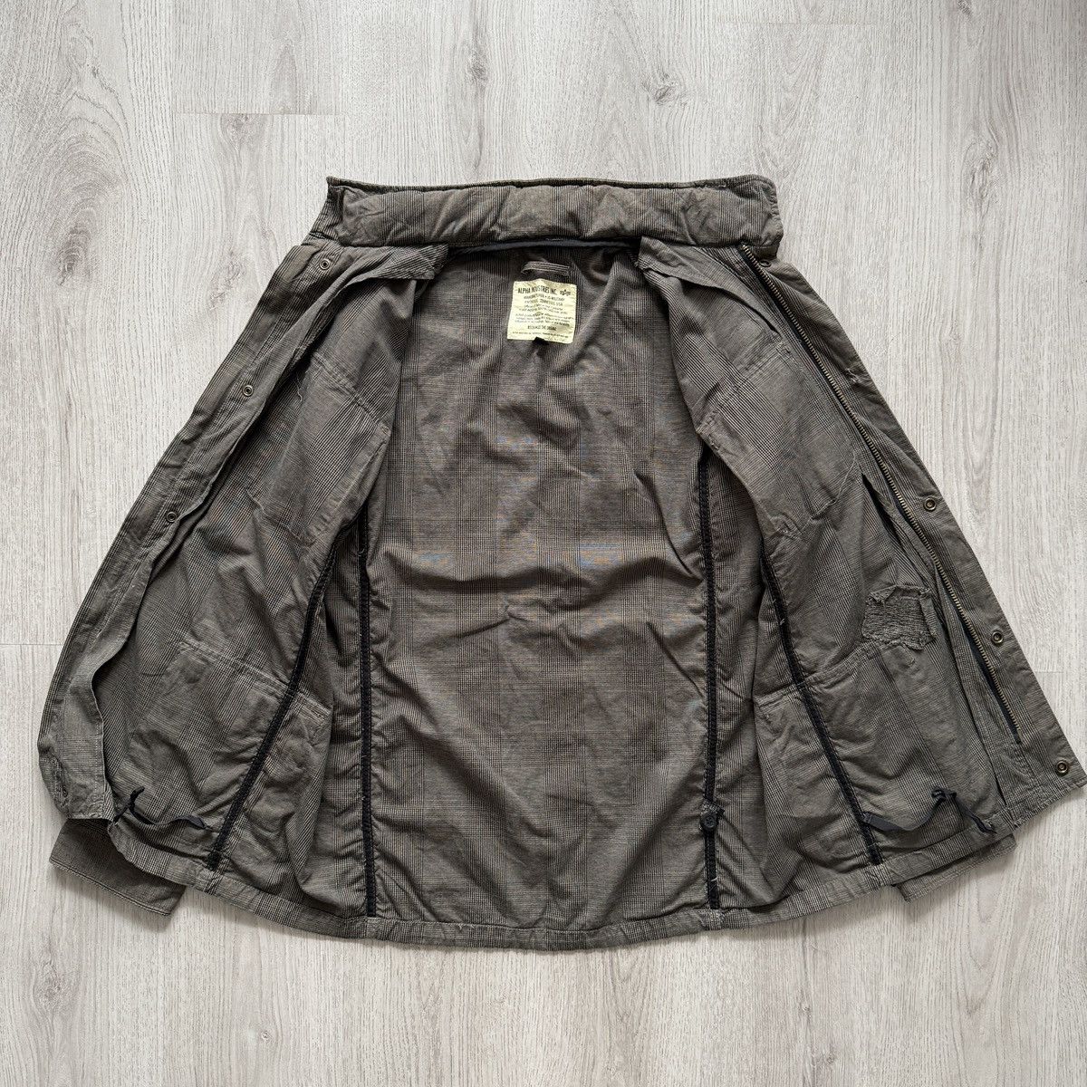 Alpha Industries × Vintage Alpha Industries M 65 Style Patchwork Field Jacket Size US L / EU 52-54 / 3 - 9 Thumbnail