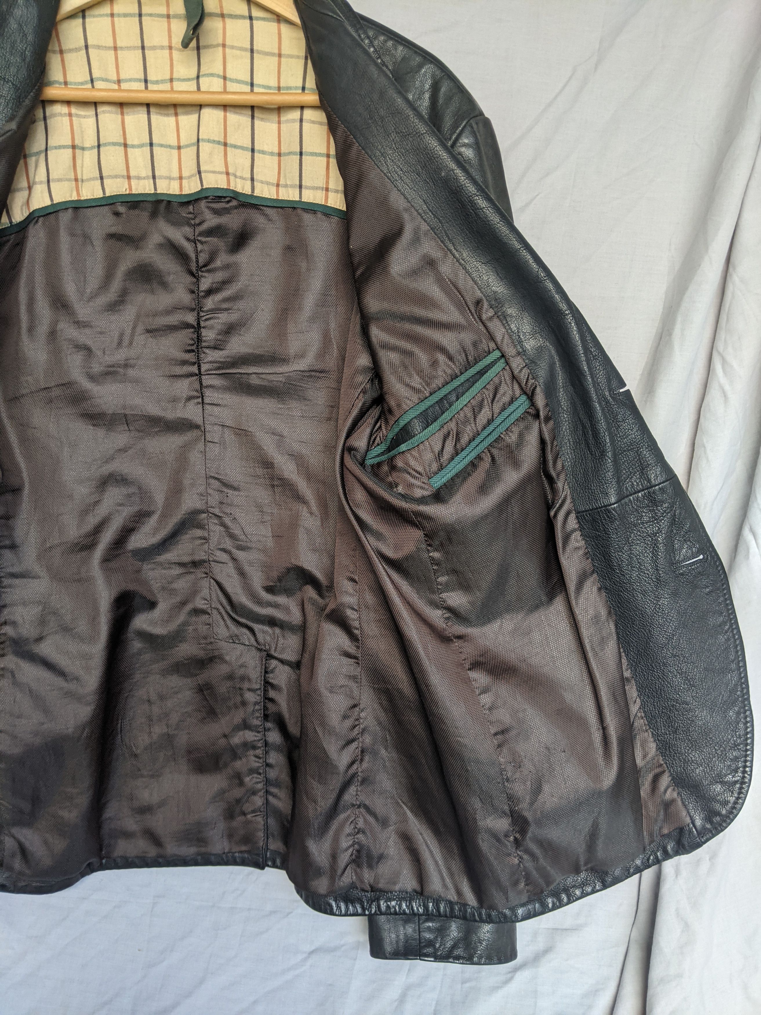 Genuine Leather Essebi Leather Jacket Blazer Vintage Avirex Gucci Barbour Size US L / EU 52-54 / 3 - 10 Thumbnail